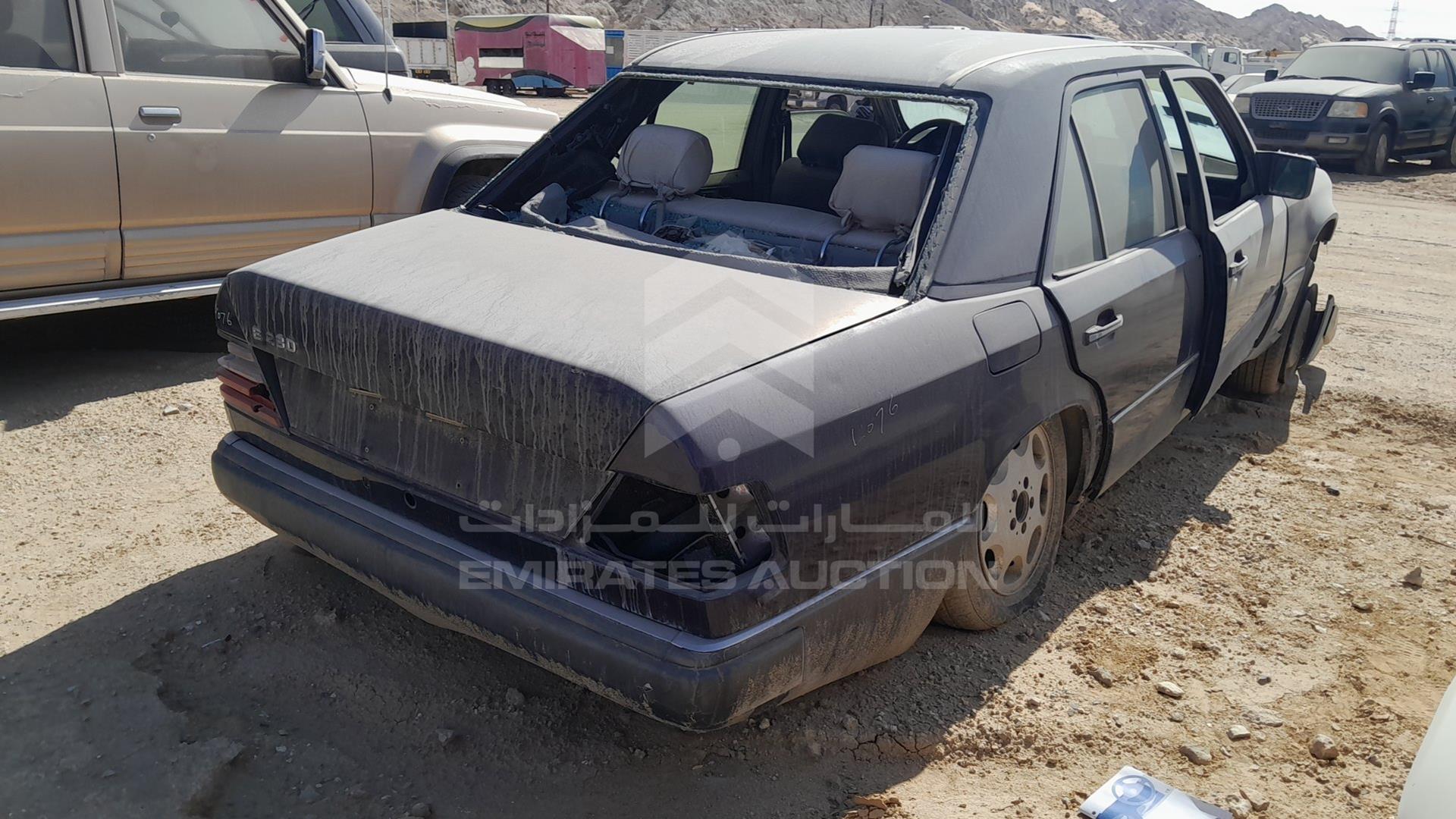 0 MERCEDES E 230 VIN: WDB1240221C226840