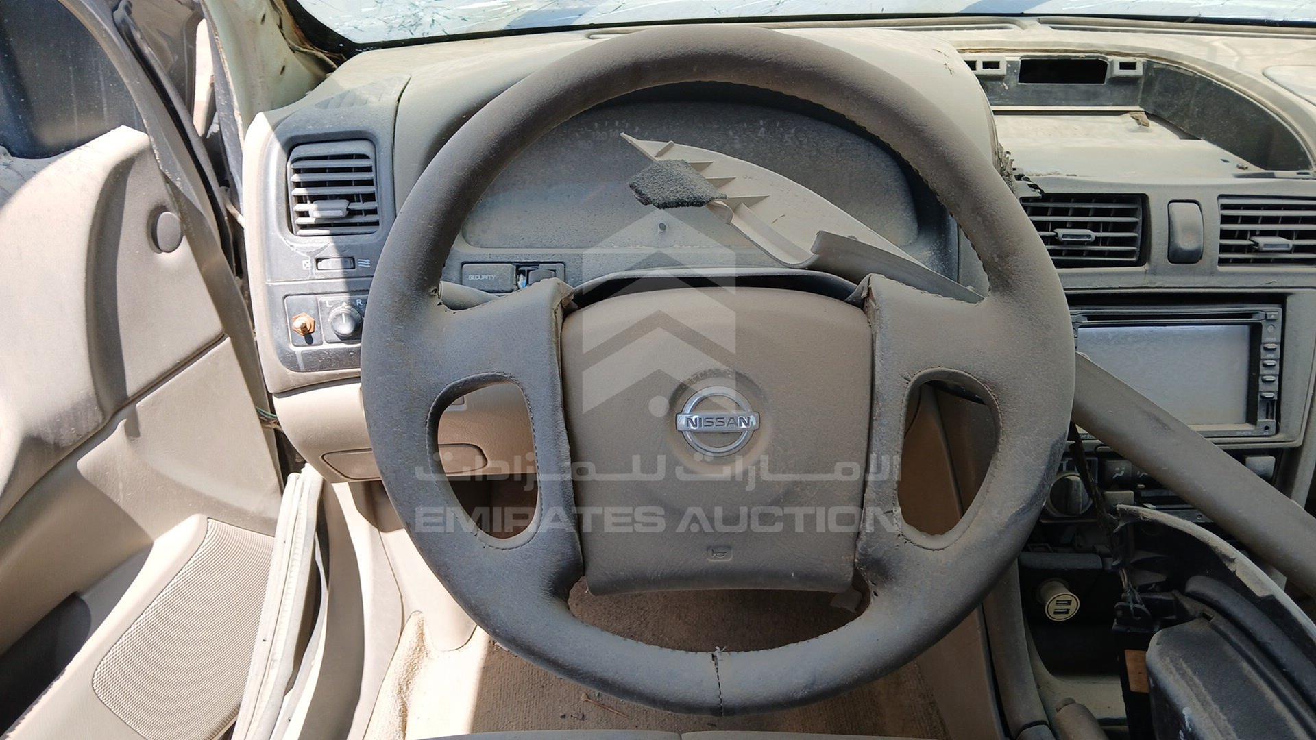 2000 NISSAN MAXIMA VIN: JN1CA31S41T561400
