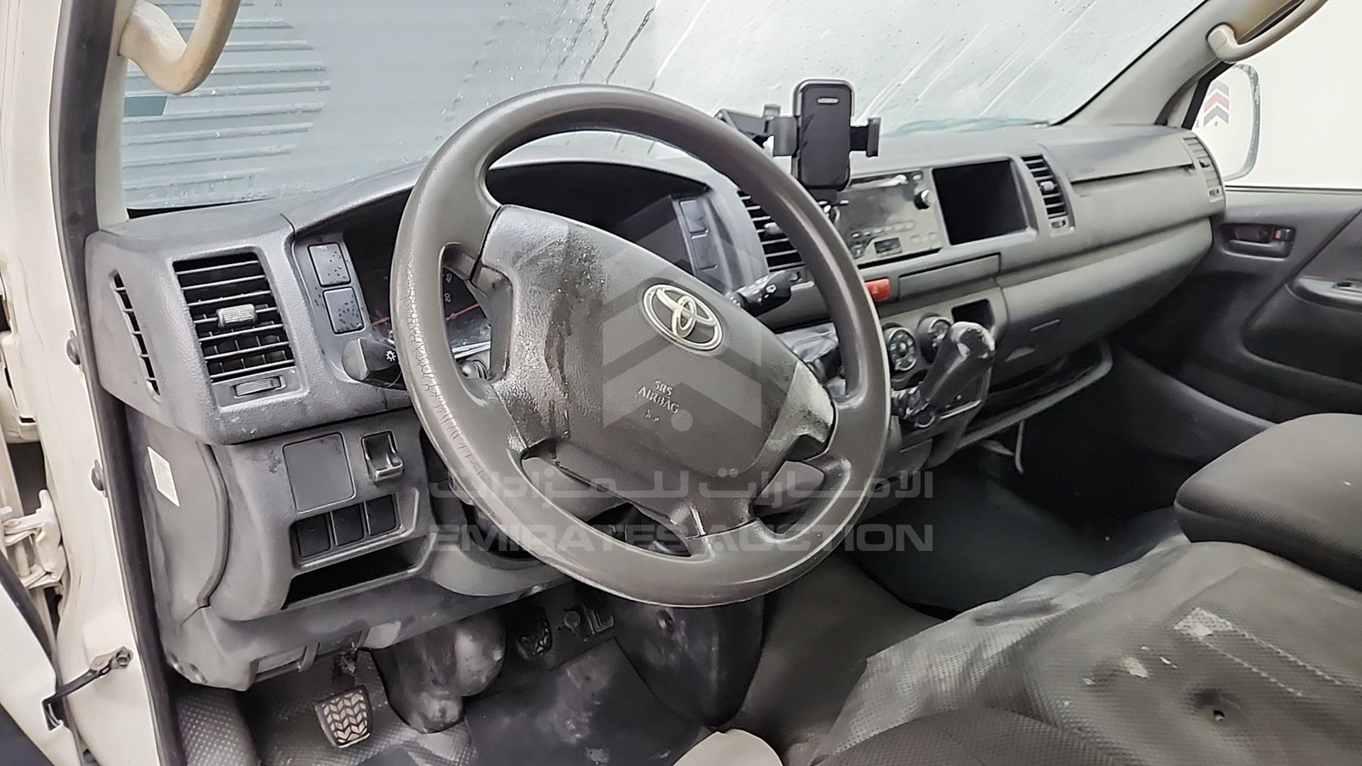 2015 TOYOTA HIACE VIN: JTGRX12P1F8045304