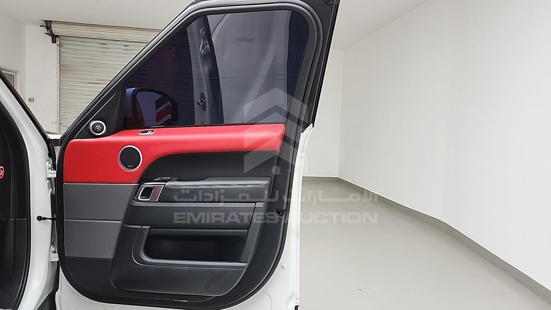 2019 RANGE ROVER SPORT VIN: SALWA2BE9KA832194