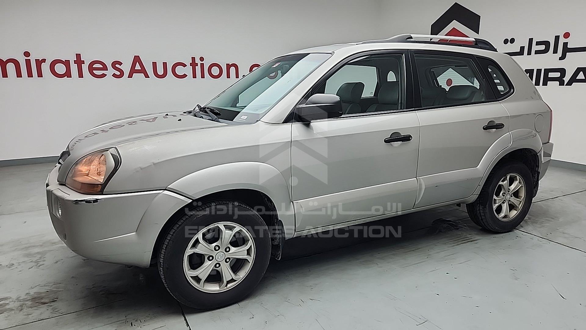 2009 HYUNDAI TUCSON VIN: KMHJM81B99U045432
