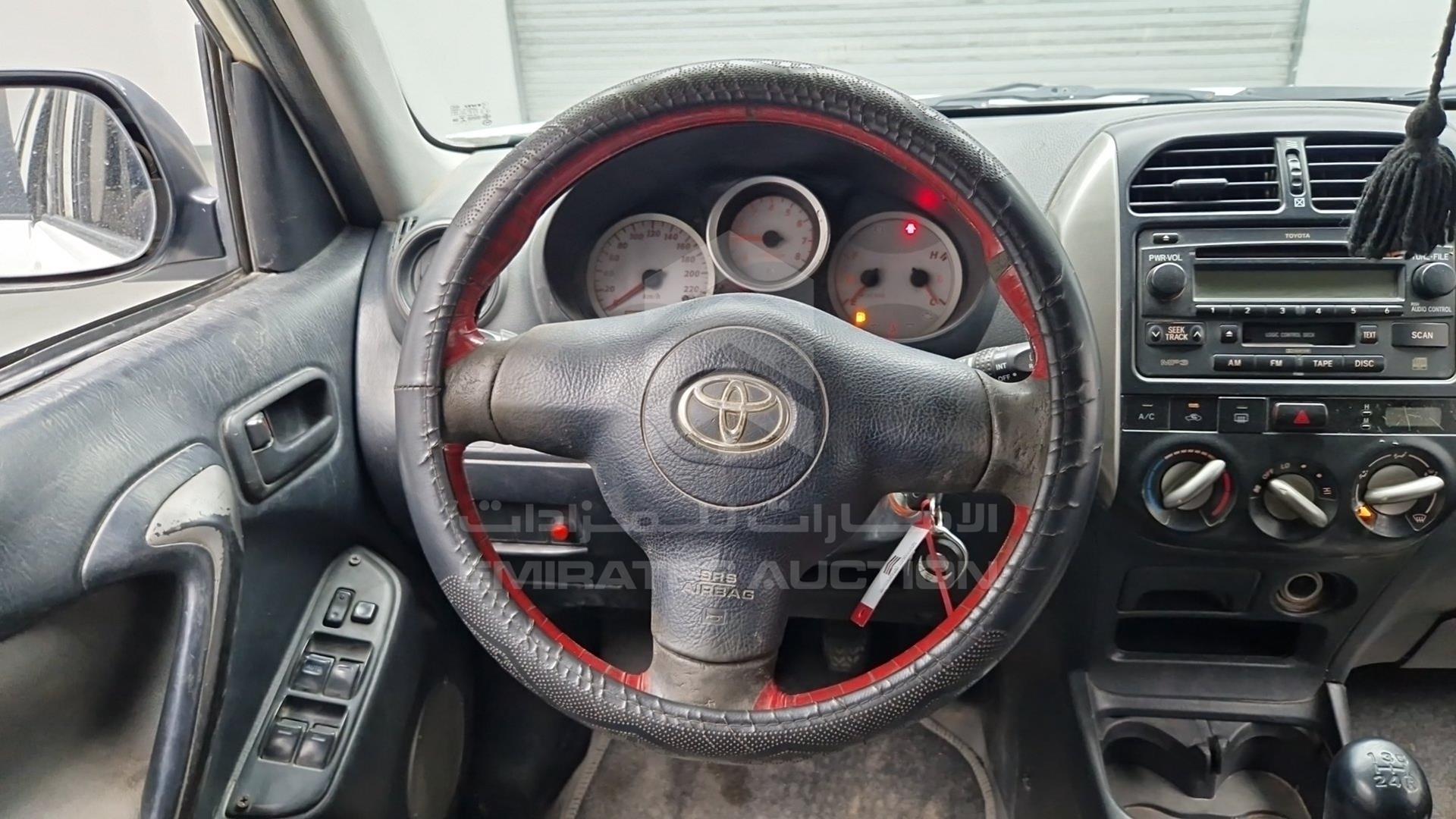 2005 TOYOTA RAV-4 VIN: JTEHH20V250299867
