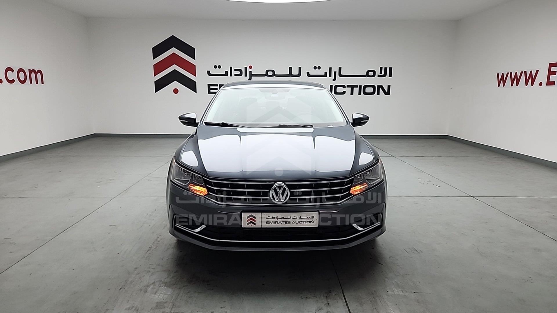 2018 VOLKSWAGEN PASSAT VIN: WVWAR7A32JC040107