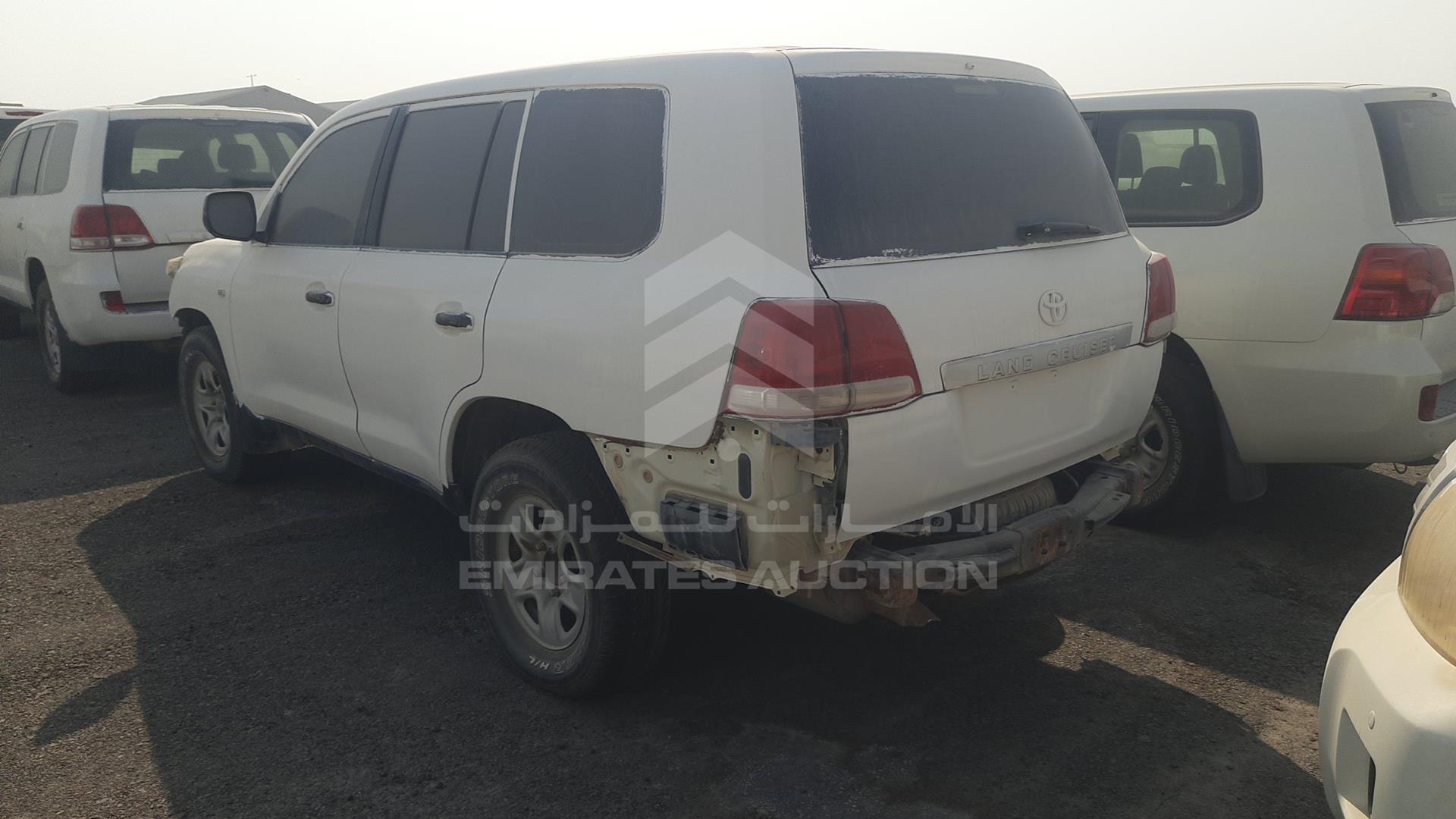 2011 TOYOTA LAND CRUISER VIN: JTMDU09J8B4032305