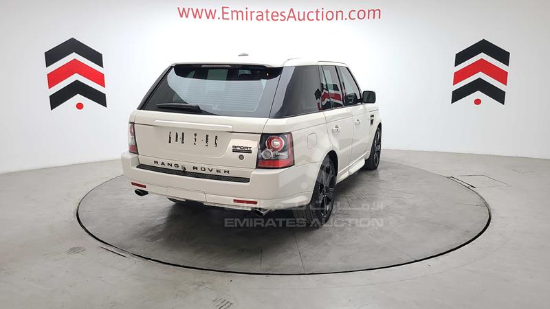 SALLSAAE4AA233314 Auction: EmiratesAuction Lot: 409182 SALLSAAE4AA233314 Range Rover Sport 2010 BLACK Photo 13