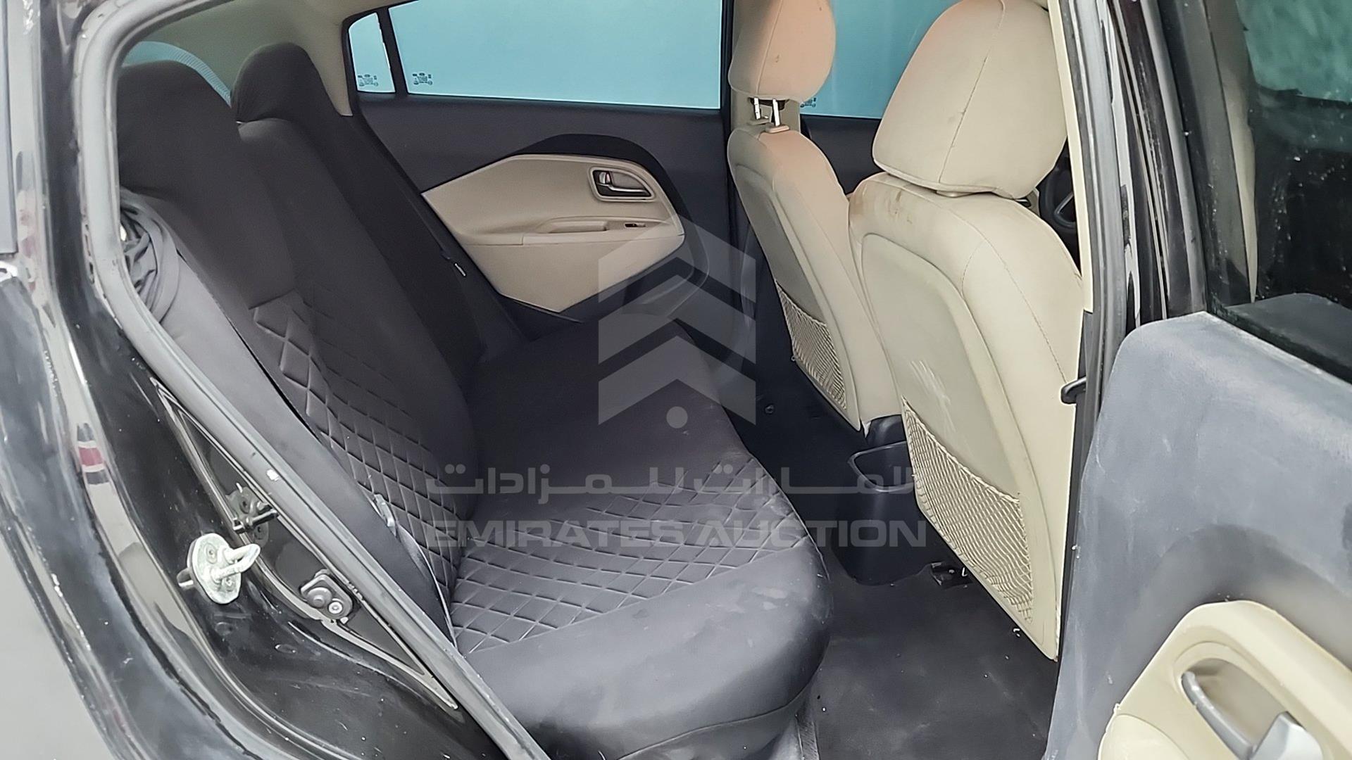 2015 KIA RIO VIN: KNADN4125F6440051