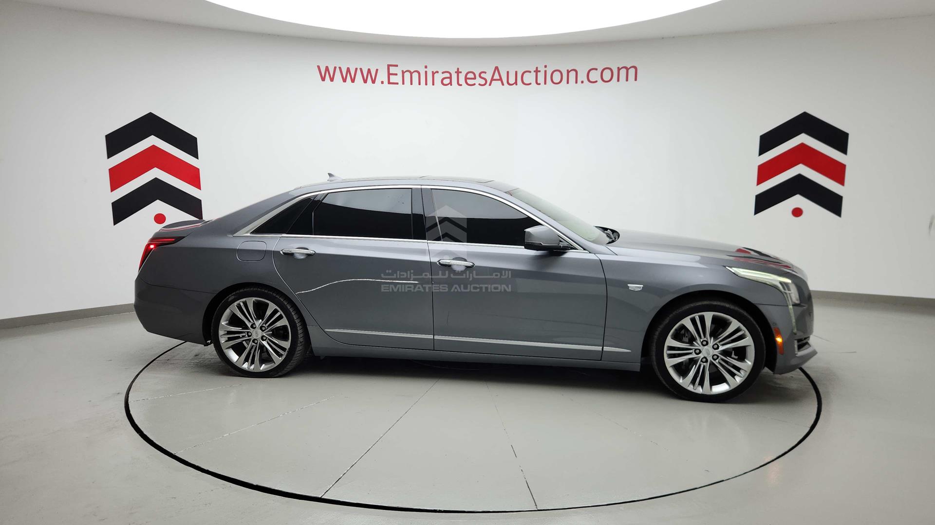 2018 CADILLAC CT6 VIN: 1G6K95R67JU100774