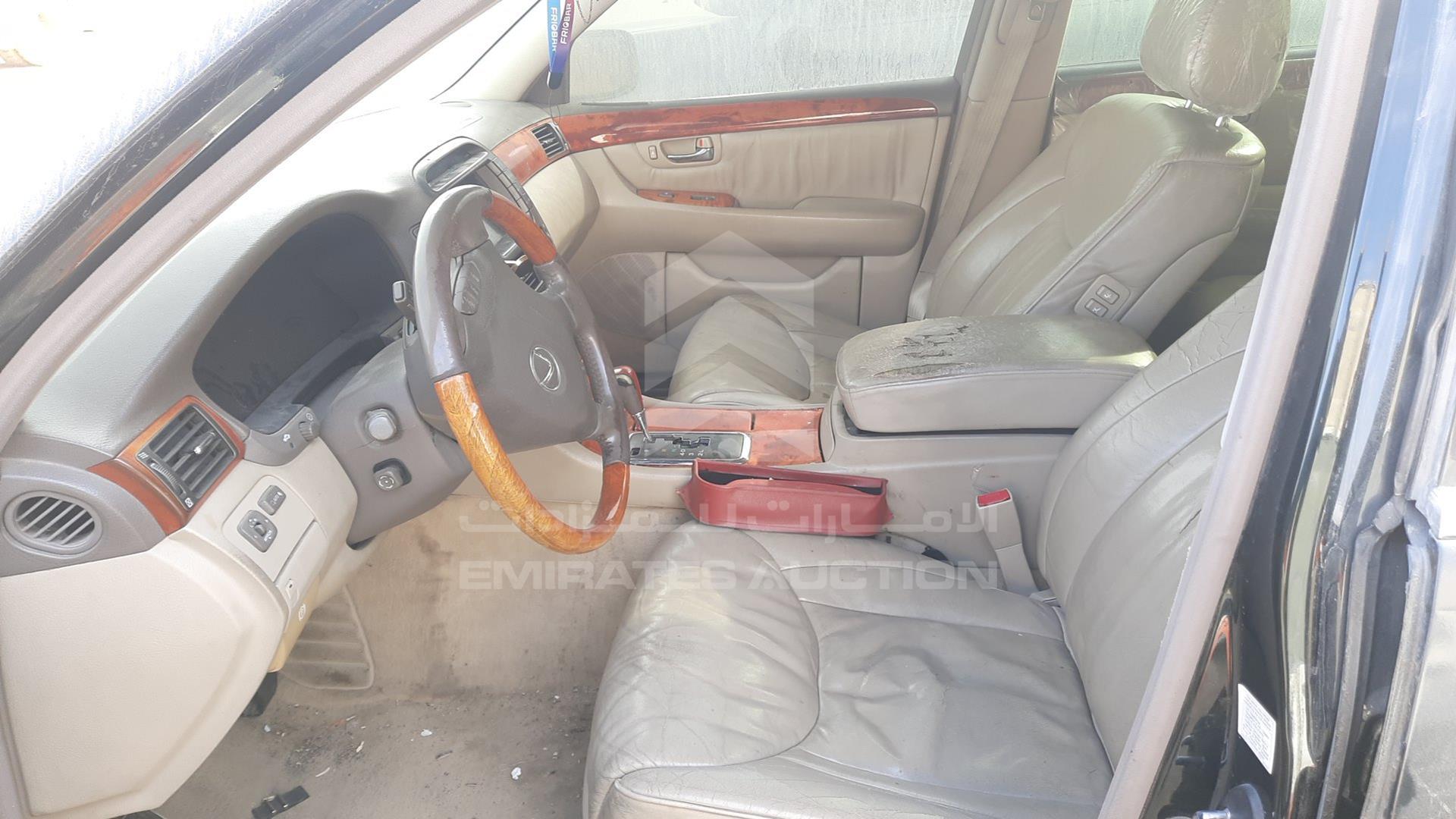 2001 LEXUS LS 430 VIN: JTHBN30FX10045687