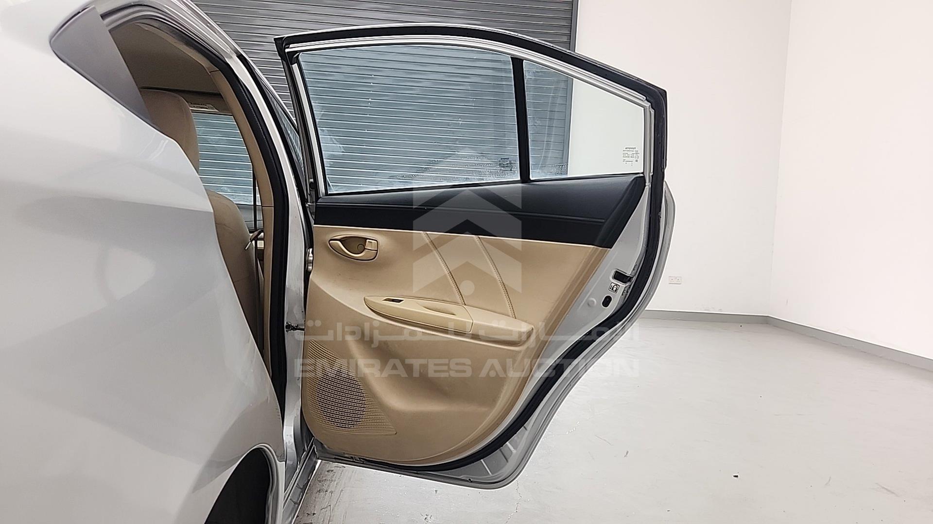 2015 TOYOTA YARIS VIN: MHFBT9F37F6037305