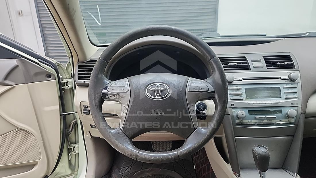 2007 Toyota Camry — Steering & Mounted Controls — Photo 13
