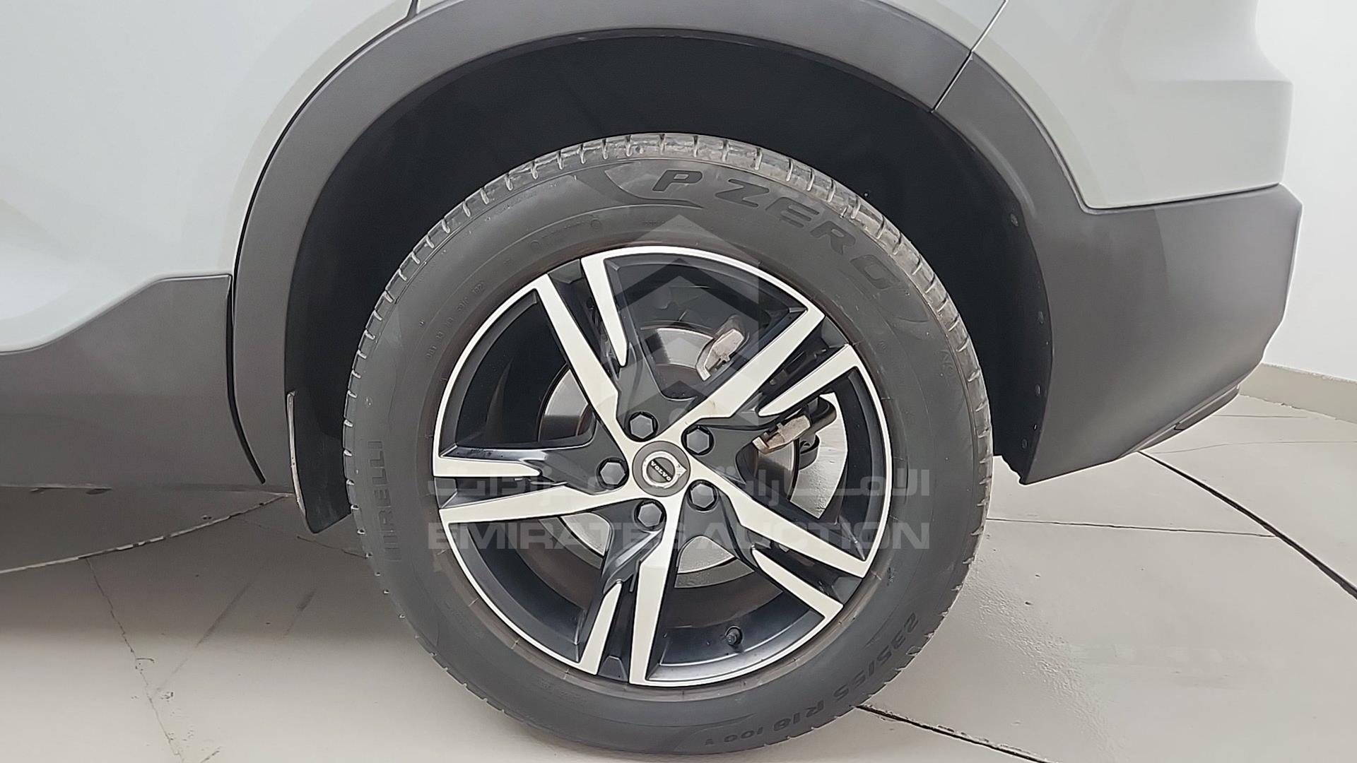 2022 VOLVO XC 40 VIN: YV1AKAXZ7N2696824