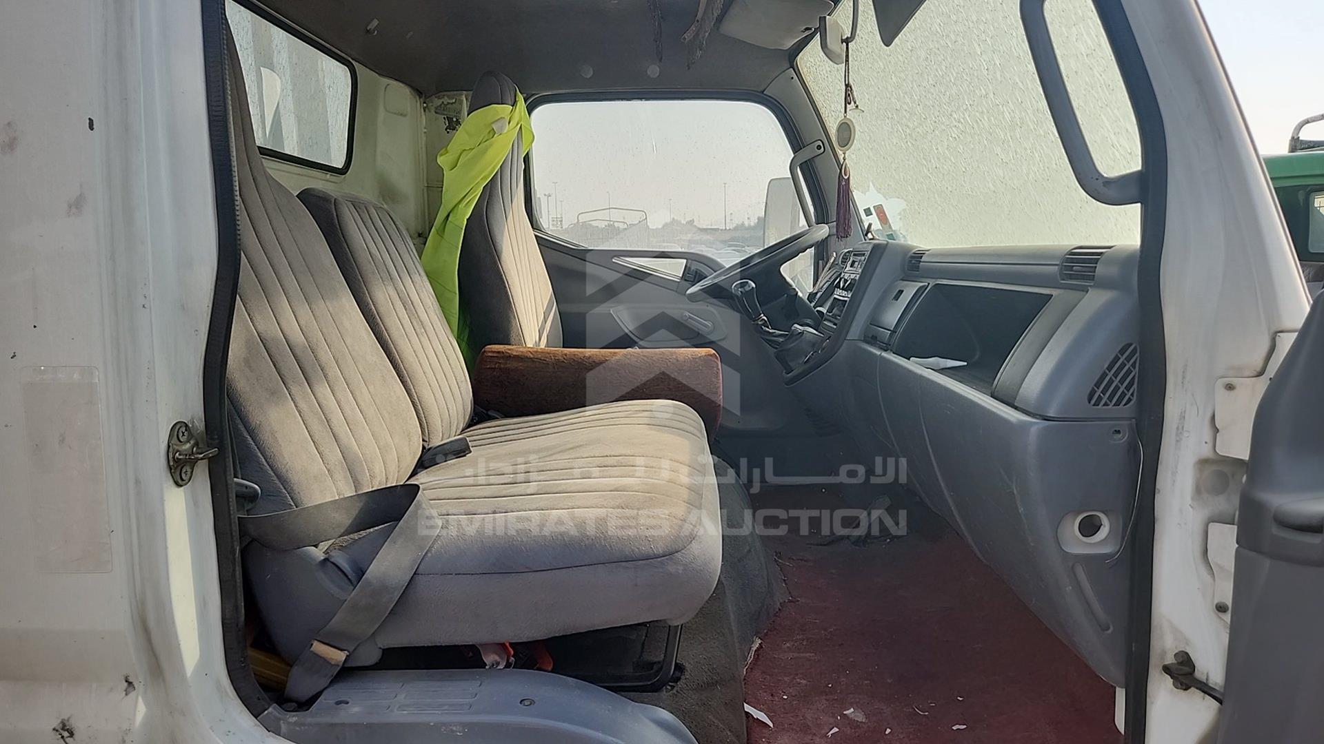2016 MITSUBISHI CANTER VIN: JL7B6G1P8GK013818