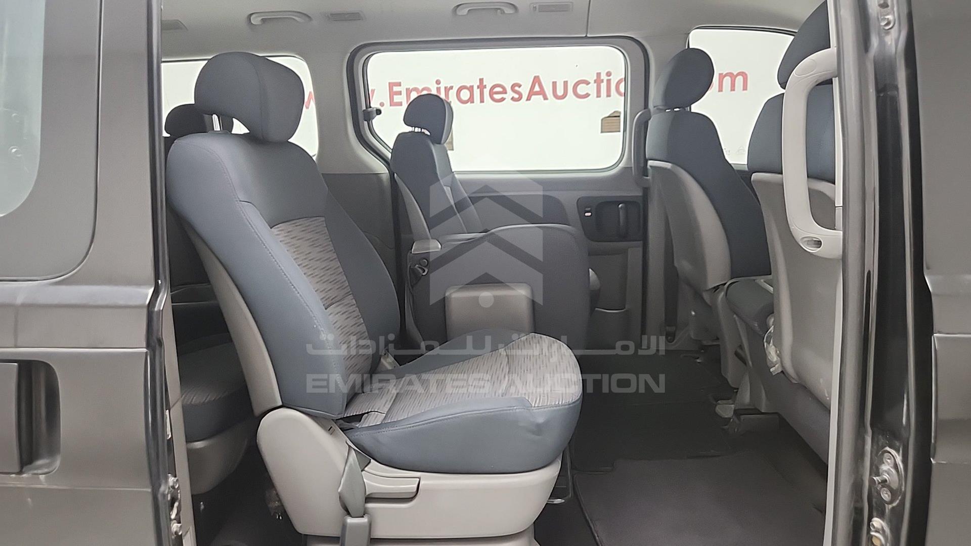 2018 HYUNDAI H1 VIN: KMJWA37R7JU974303