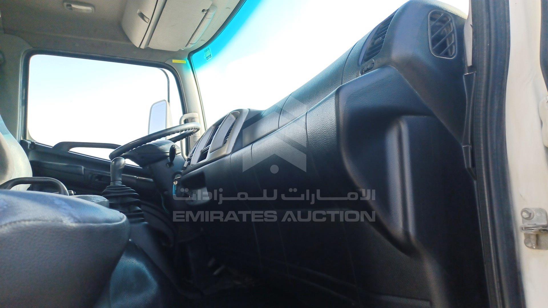 2011 HINO 500 VIN: JHDFG1JP1B1S18435