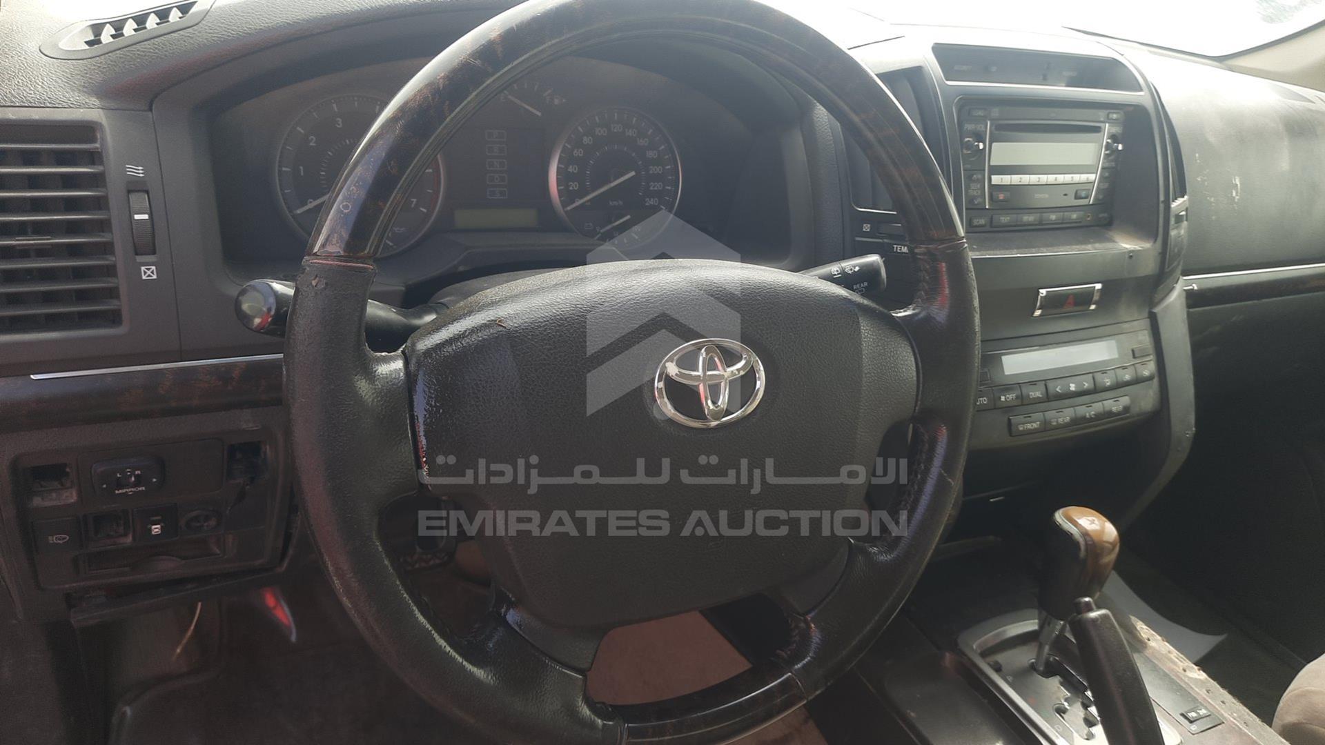 2011 TOYOTA LAND CRUISER VIN: JTMHU09J7B5052802