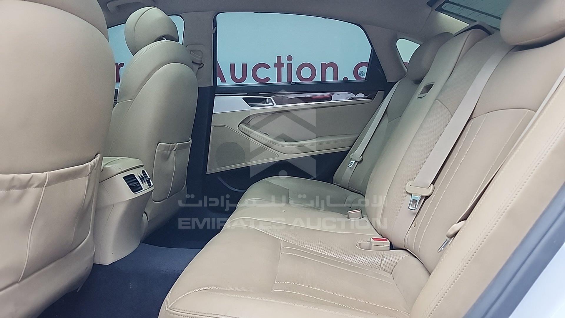 2015 HYUNDAI GENESIS VIN: KMHGN41EBFU057576