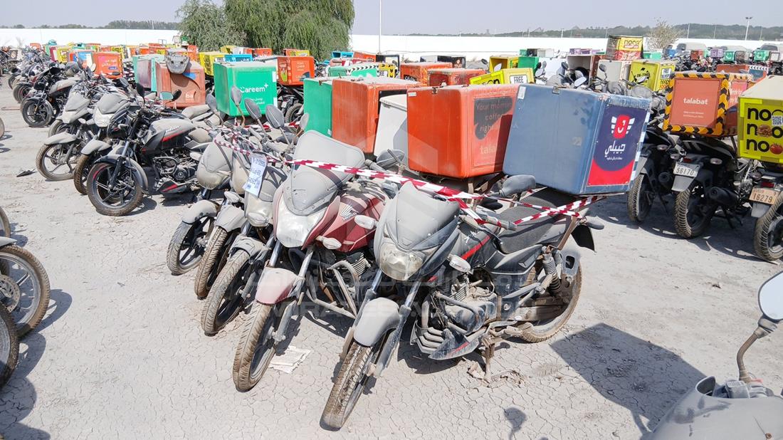 5 Motorbikes — Front Left Angle — Photo 6