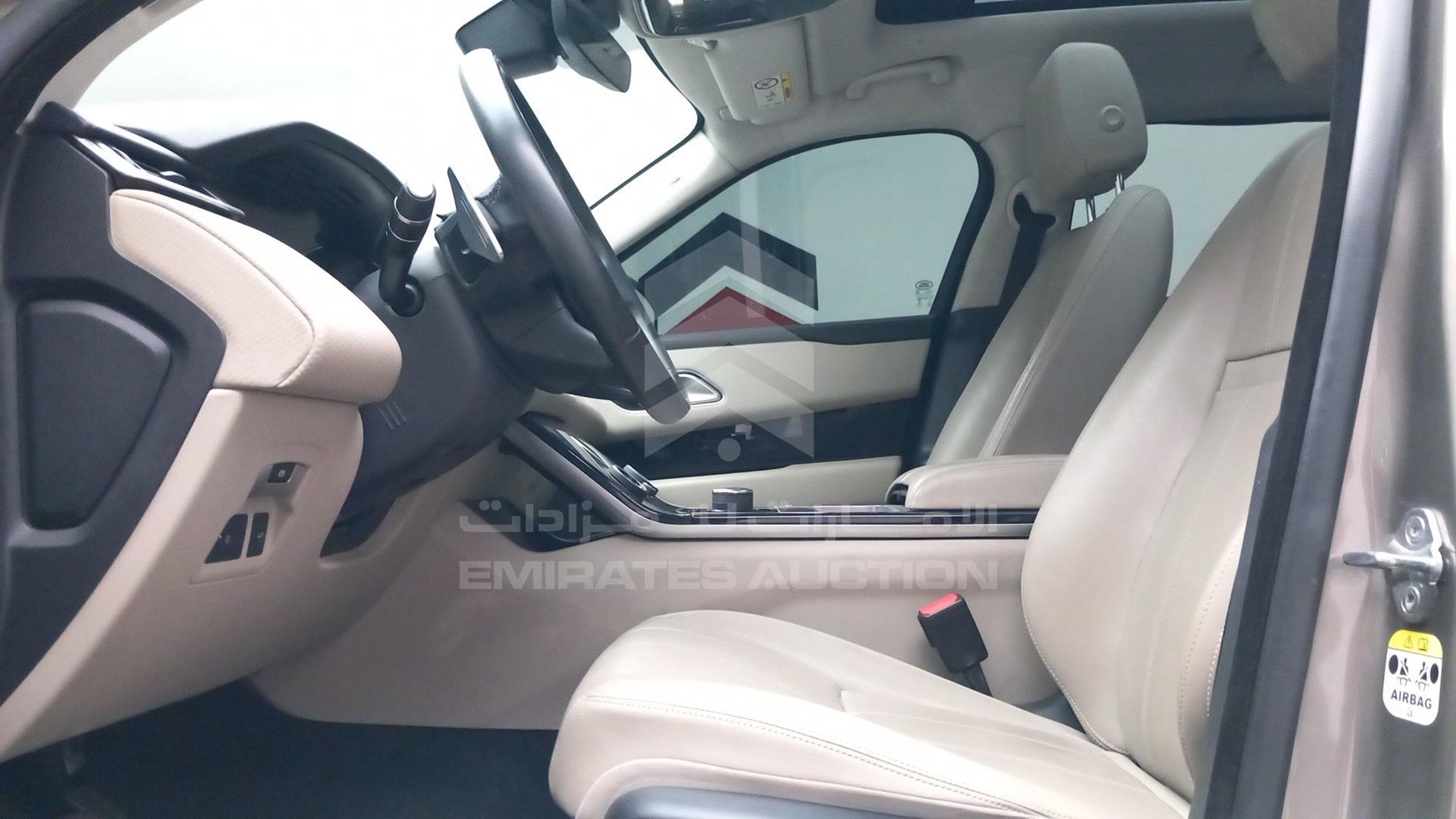 2019 RANGE ROVER VELAR VIN: SALYA2BX7KA223325