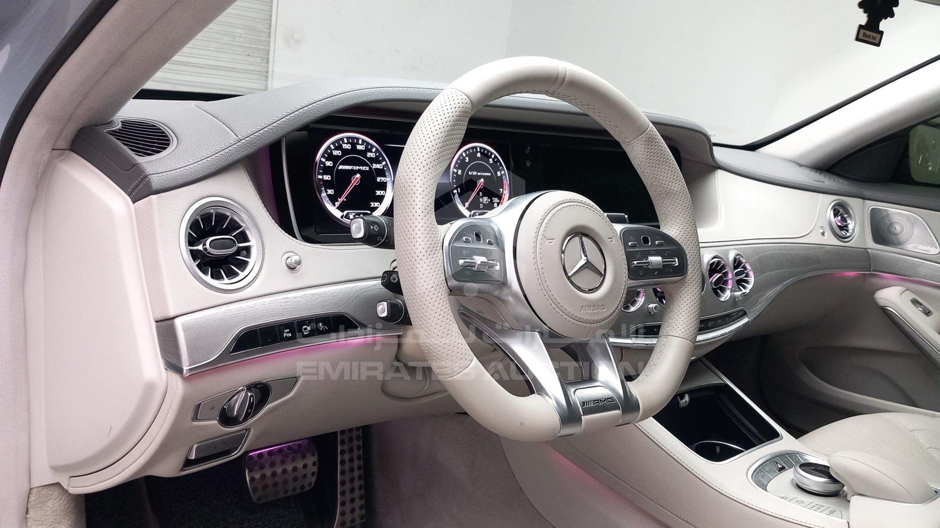 2014 MERCEDES S 63 AMG VIN: WDDUG7JB6EA001165