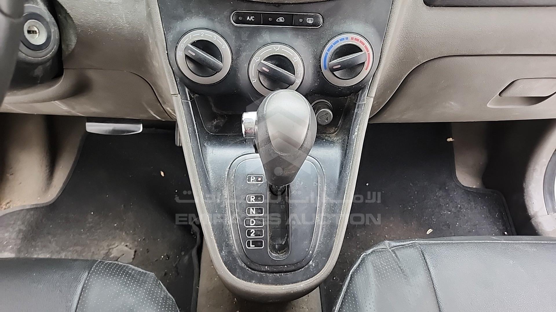 2015 HYUNDAI I10 VIN: MALAM51C9FM570463