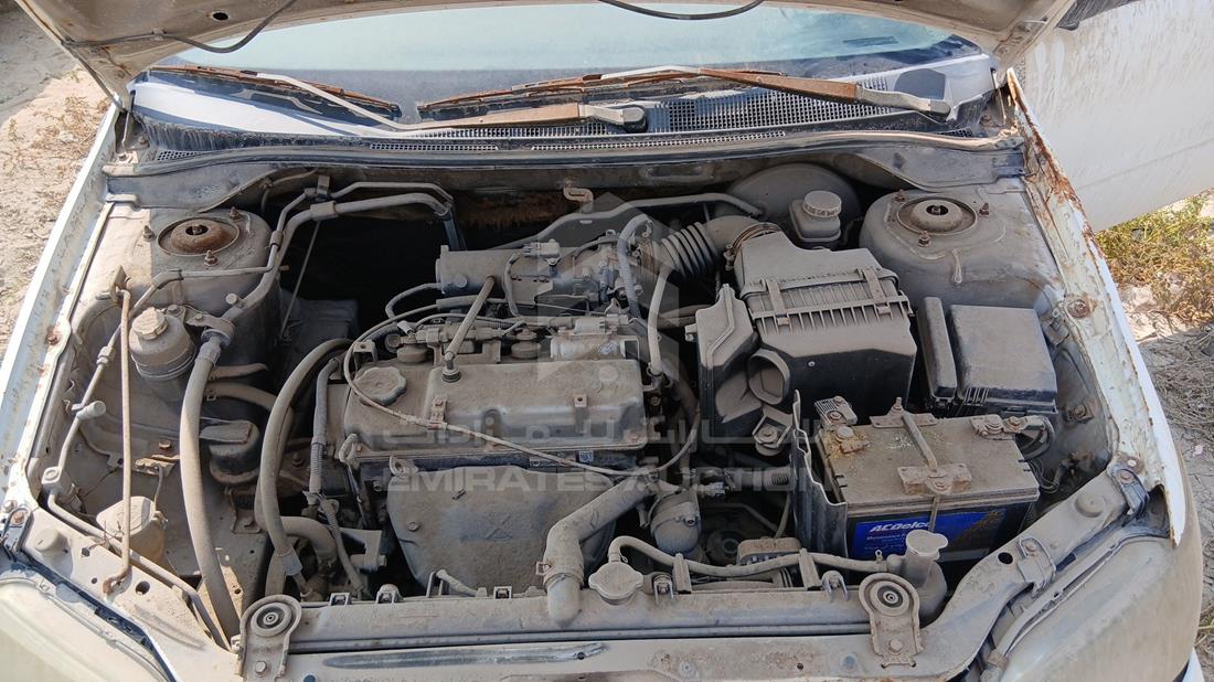 2002 Mitsubishi Lancer — Engine Bay — Photo 27