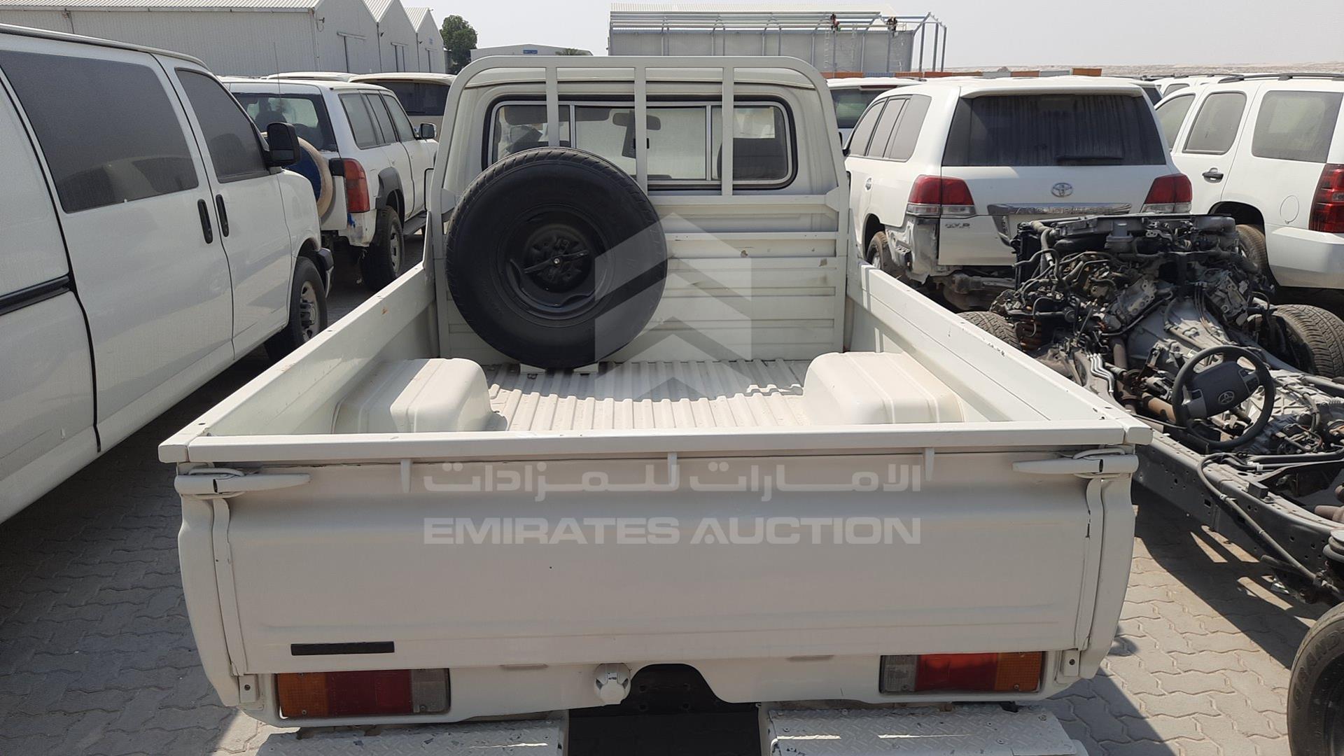 0 TOYOTA LAND CRUISER PICKUP VIN: FZJ750021291