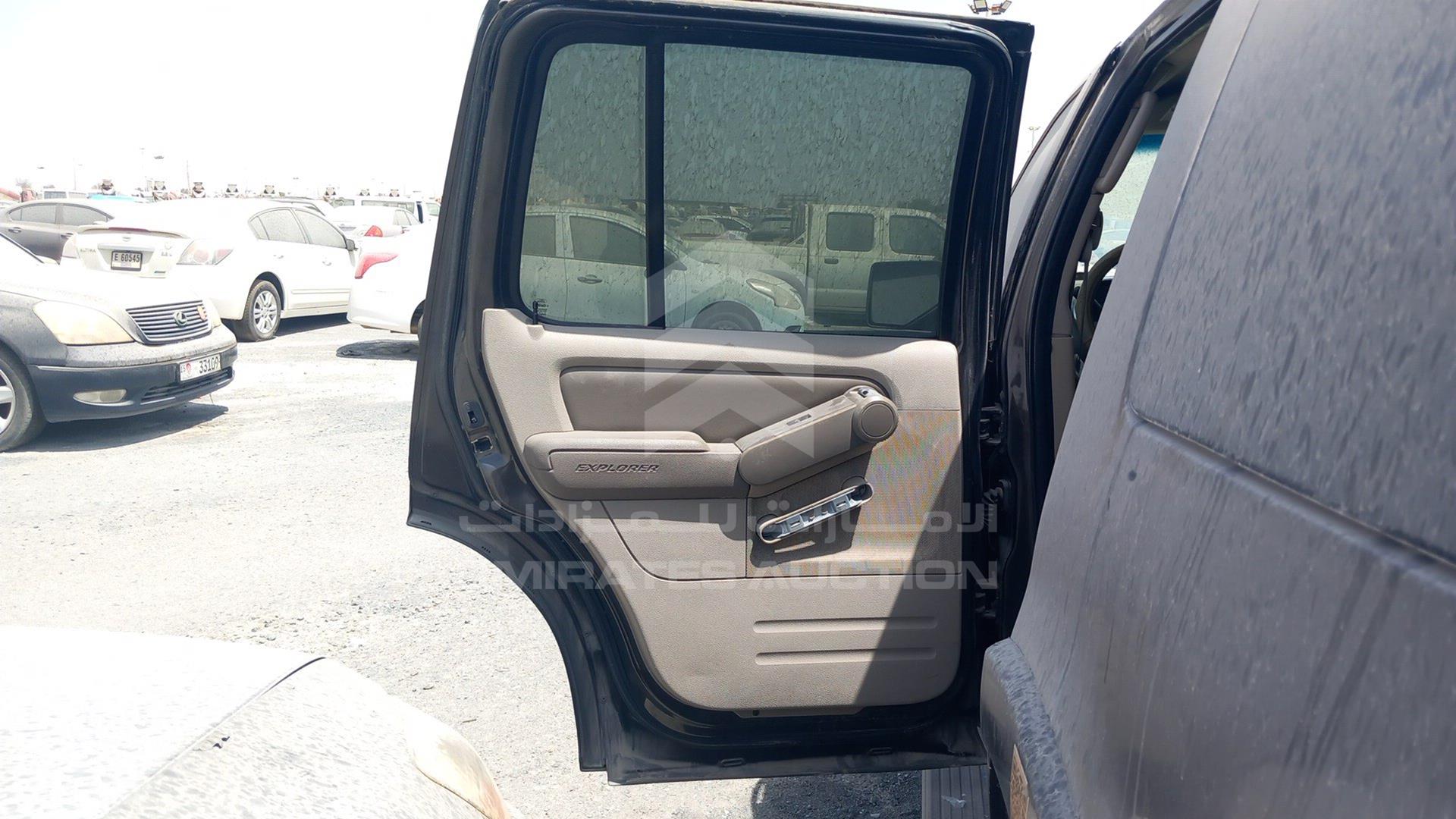 2007 FORD EXPLORER VIN: 1FMEU63E47UA33859