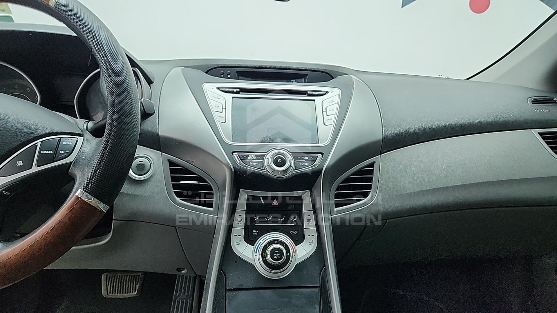 2011 HYUNDAI ELANTRA VIN: KMHDH4AE2BU081960