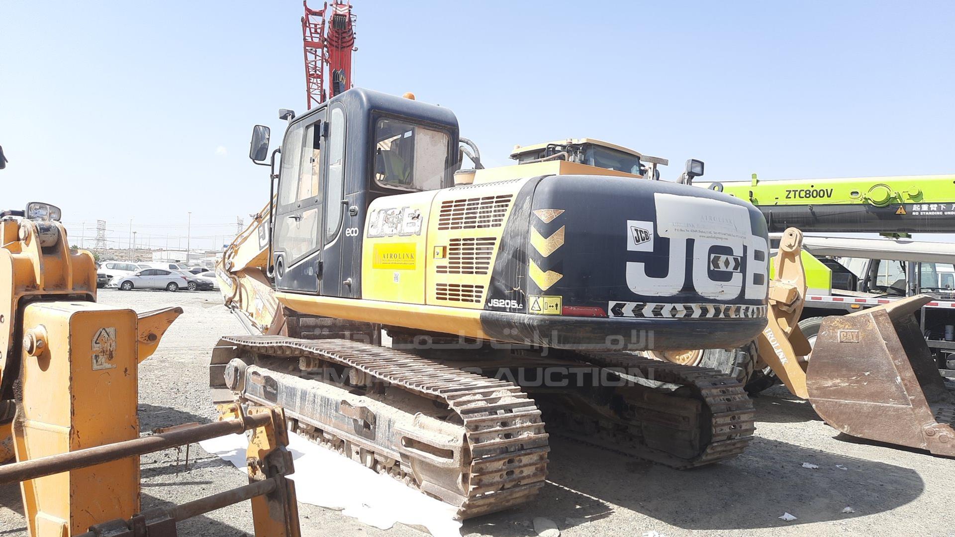 2015 JCB JS205 VIN: PUNJE20BV02359661