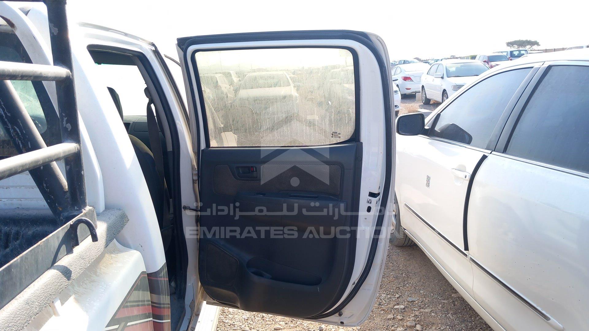 2013 TOYOTA HILUX VIN: MR0FX22G9D1367573