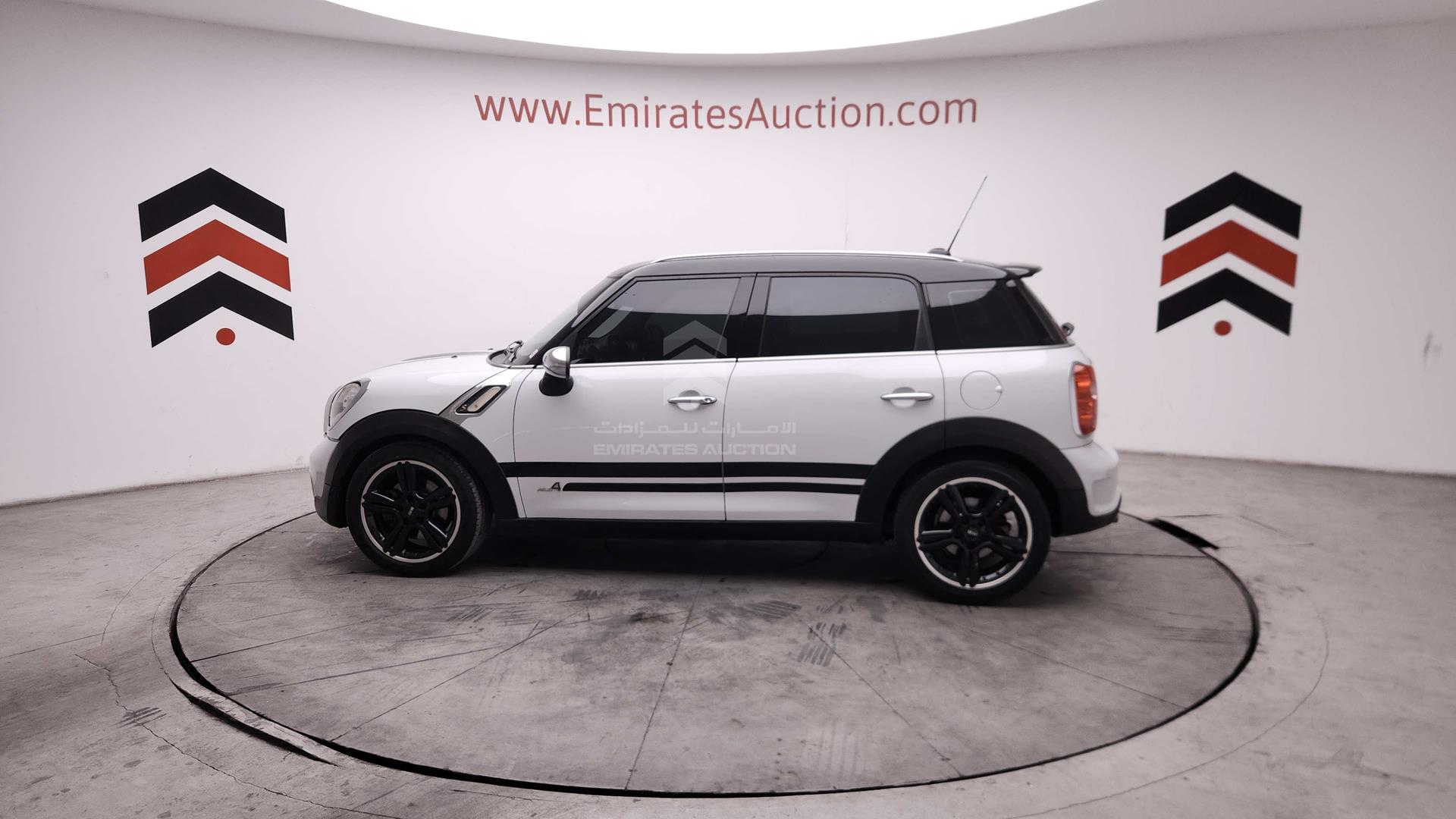 2013 MINI COOPER VIN: WMWZC5105DWM82037