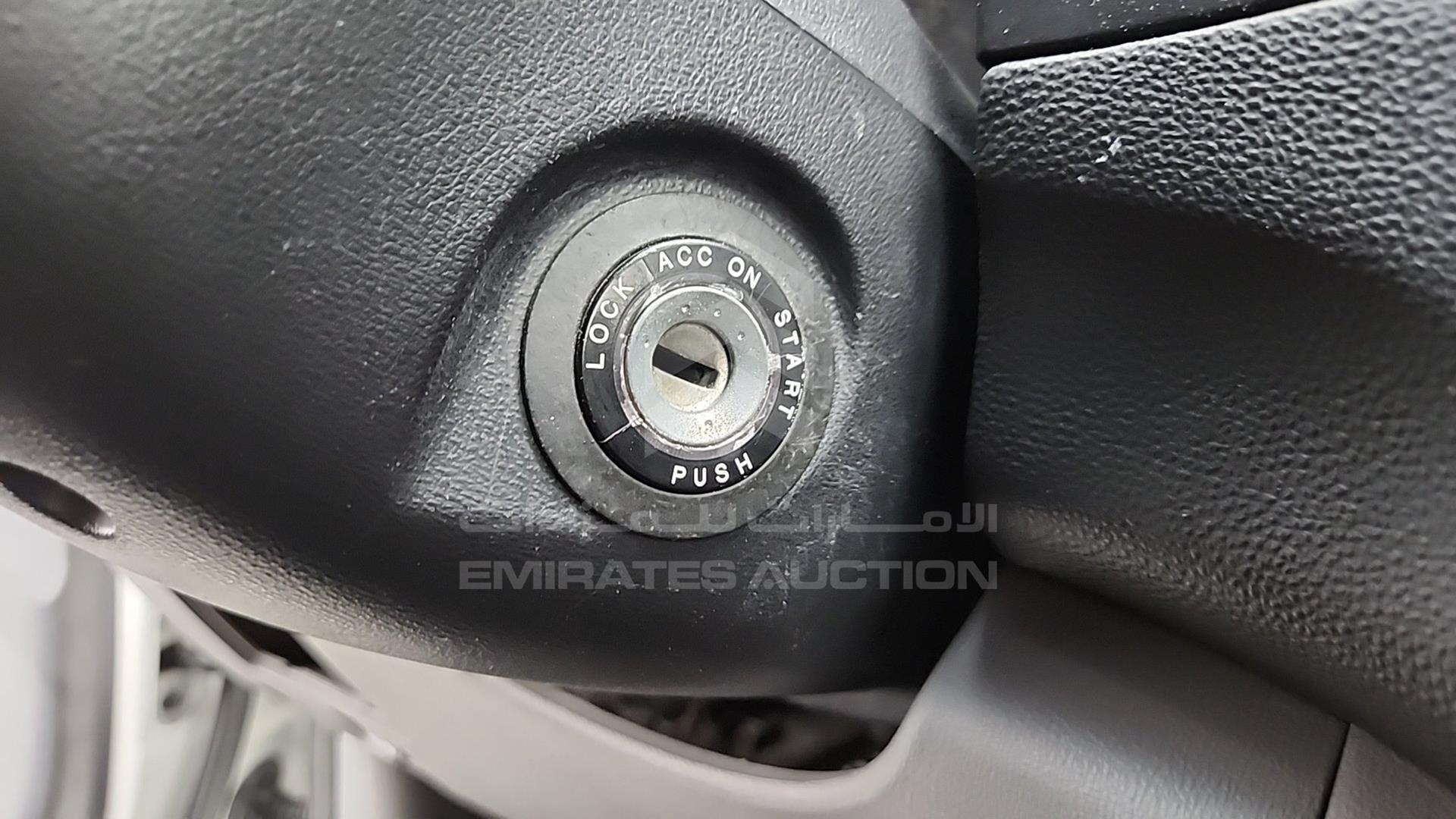 2012 HYUNDAI H1 VIN: KMHWG81R8CU364919