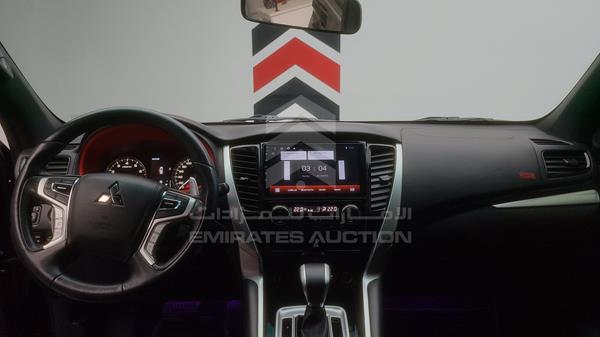 Mitsubishi Montero 2019 MMEMC71X8KH014730 Image 7