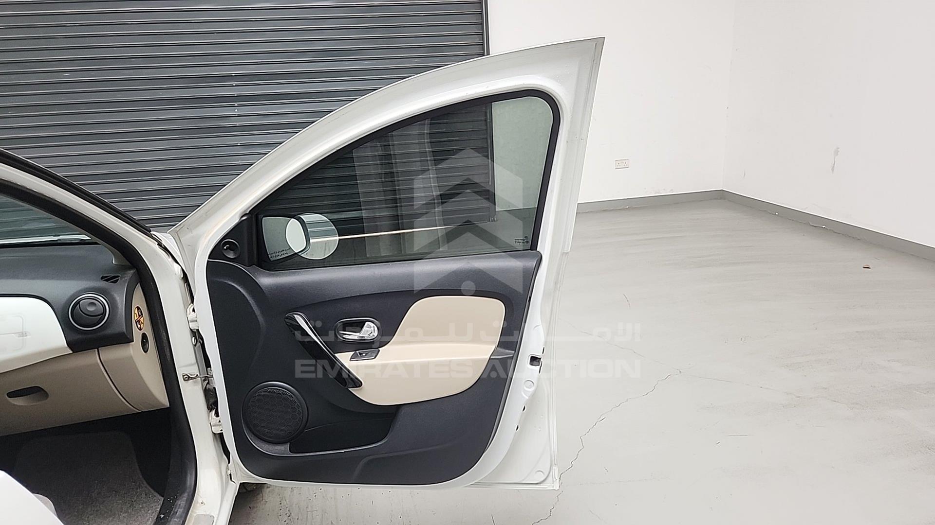 2016 RENAULT SYMBOL VIN: VF14SRAB4GT596351