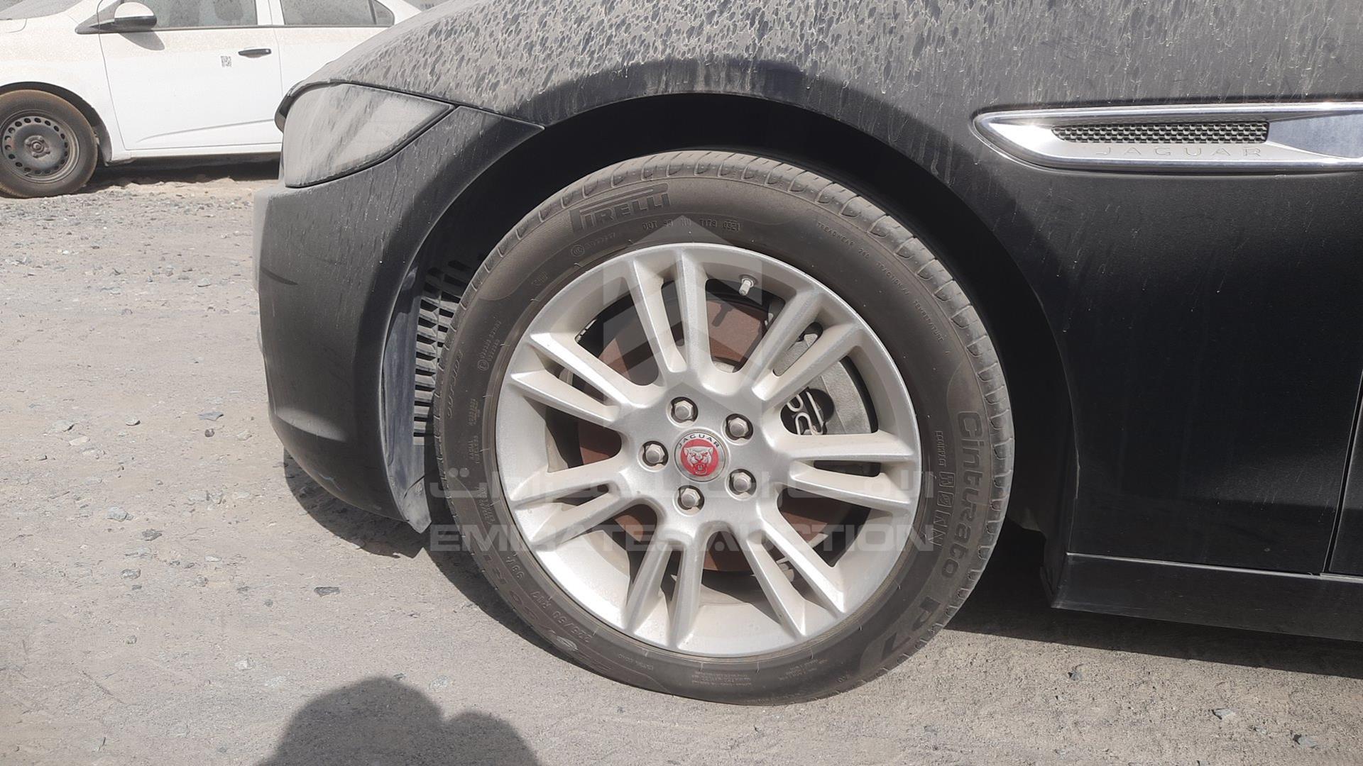 2016 JAGUAR XE VIN: SAJAB4BG1GA934092