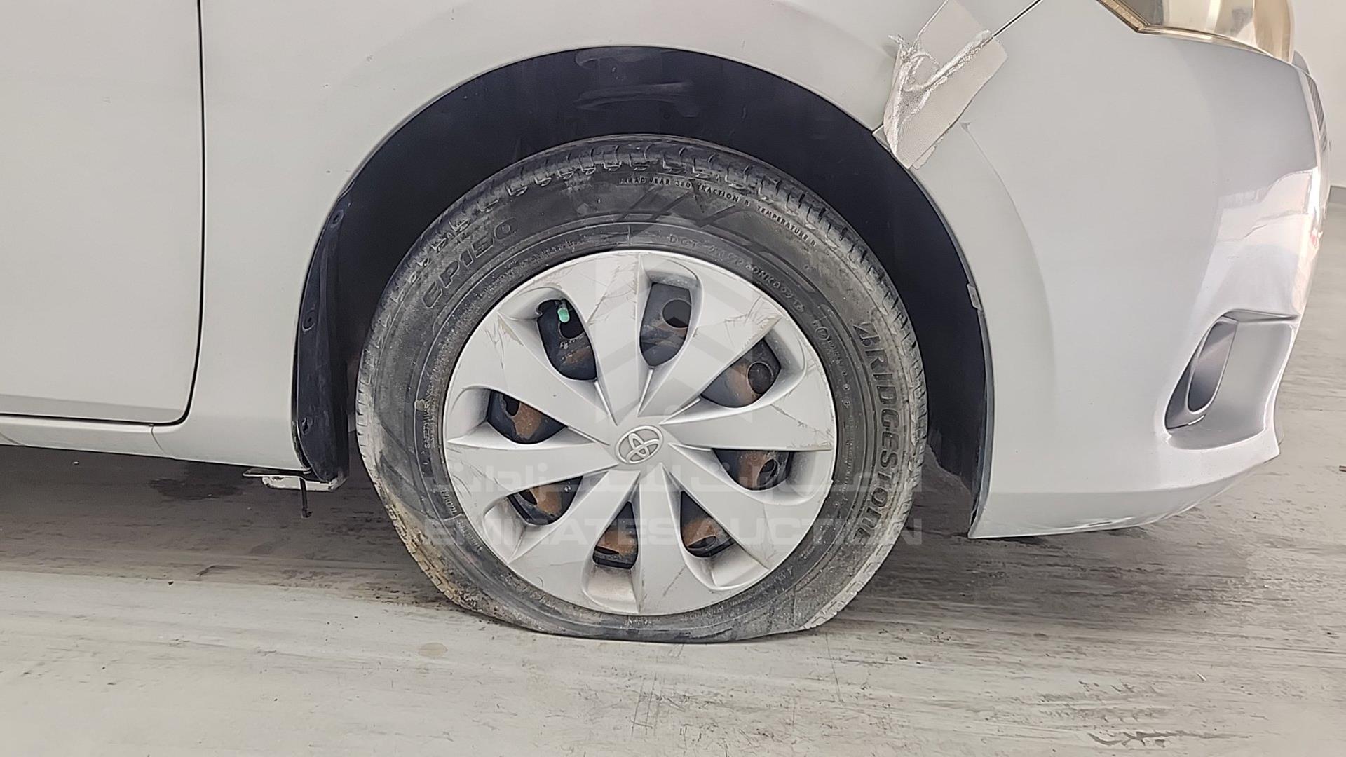 2015 TOYOTA YARIS VIN: MHFBT9F36F6036193