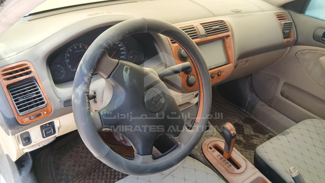 2005 Honda Civic — Steering & Mounted Controls — Photo 13