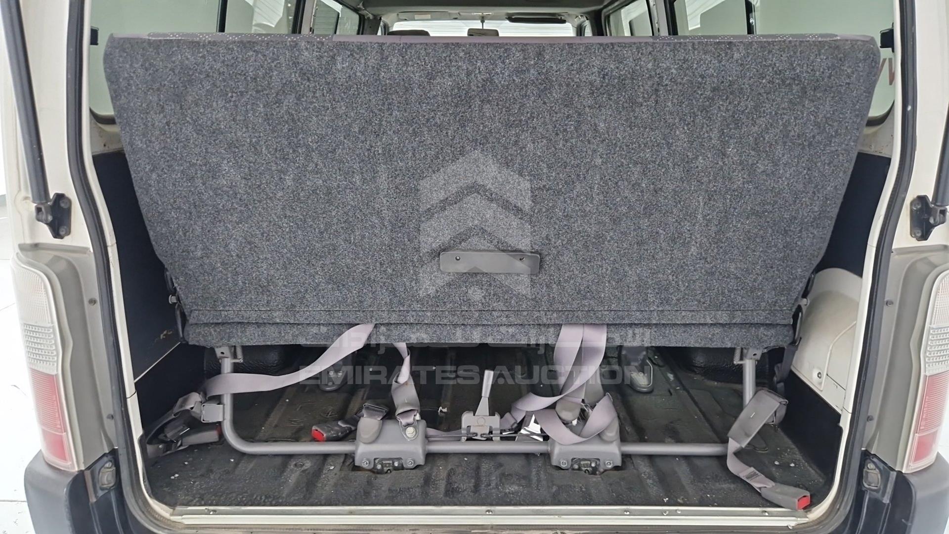 2010 NISSAN URVAN VIN: JN6AE54SXAX020664