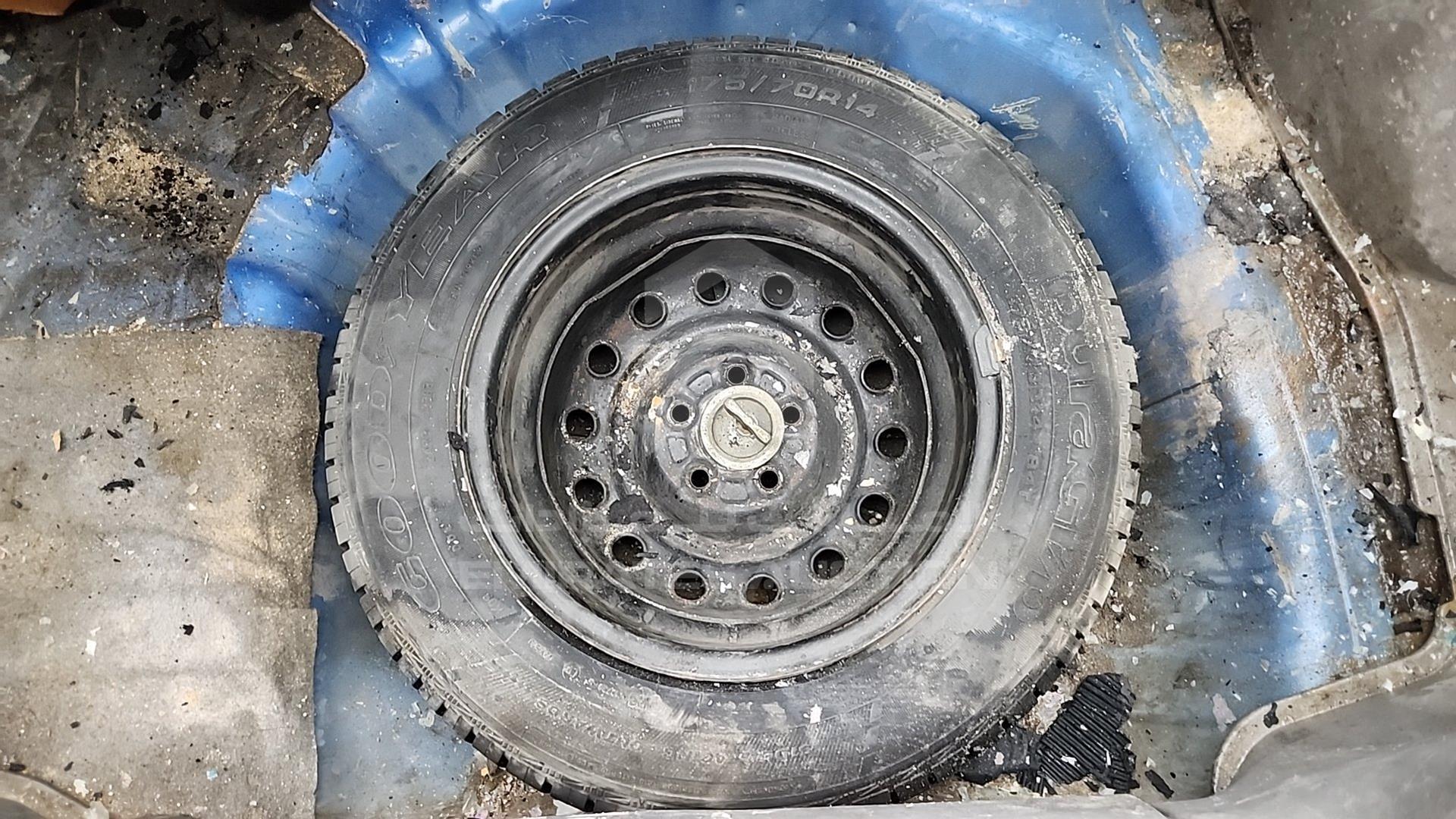 2000 SUBARU IMPREZA VIN: JF1GF35H2YK079030