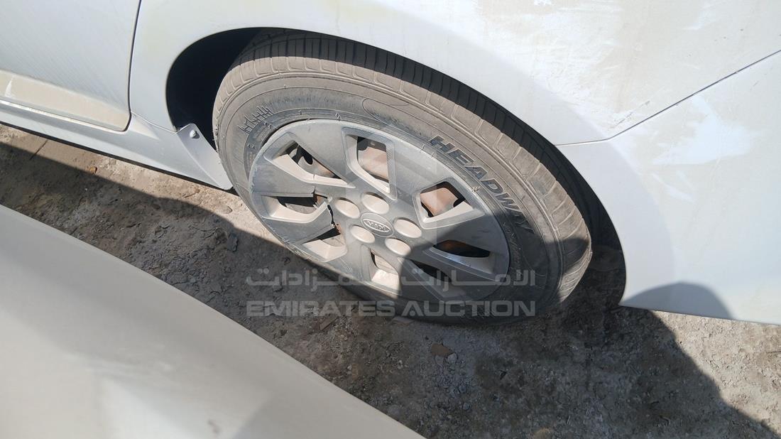 2015 Kia Optima — Rear Left Tyre — Photo 15