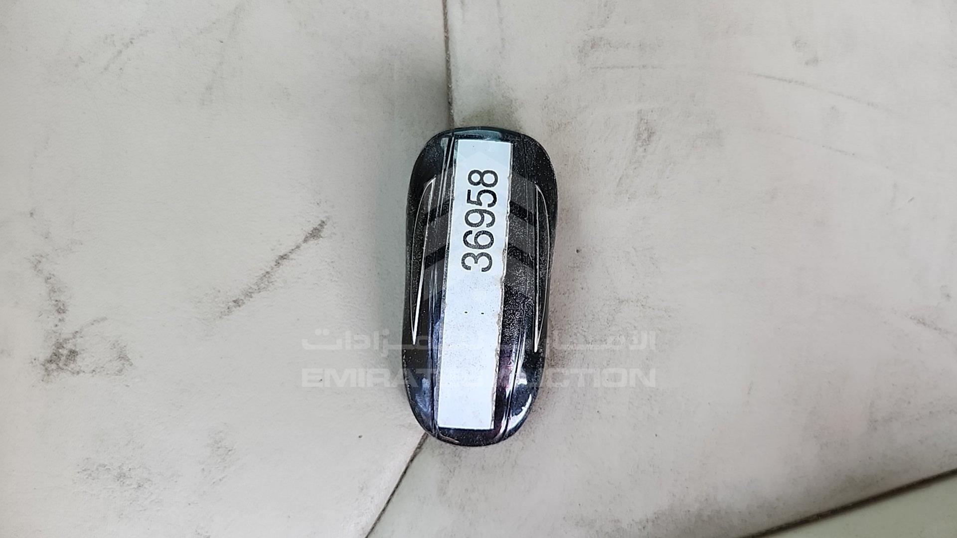 2020 TESLA MODEL X VIN: 5YJXCCE27LF216354