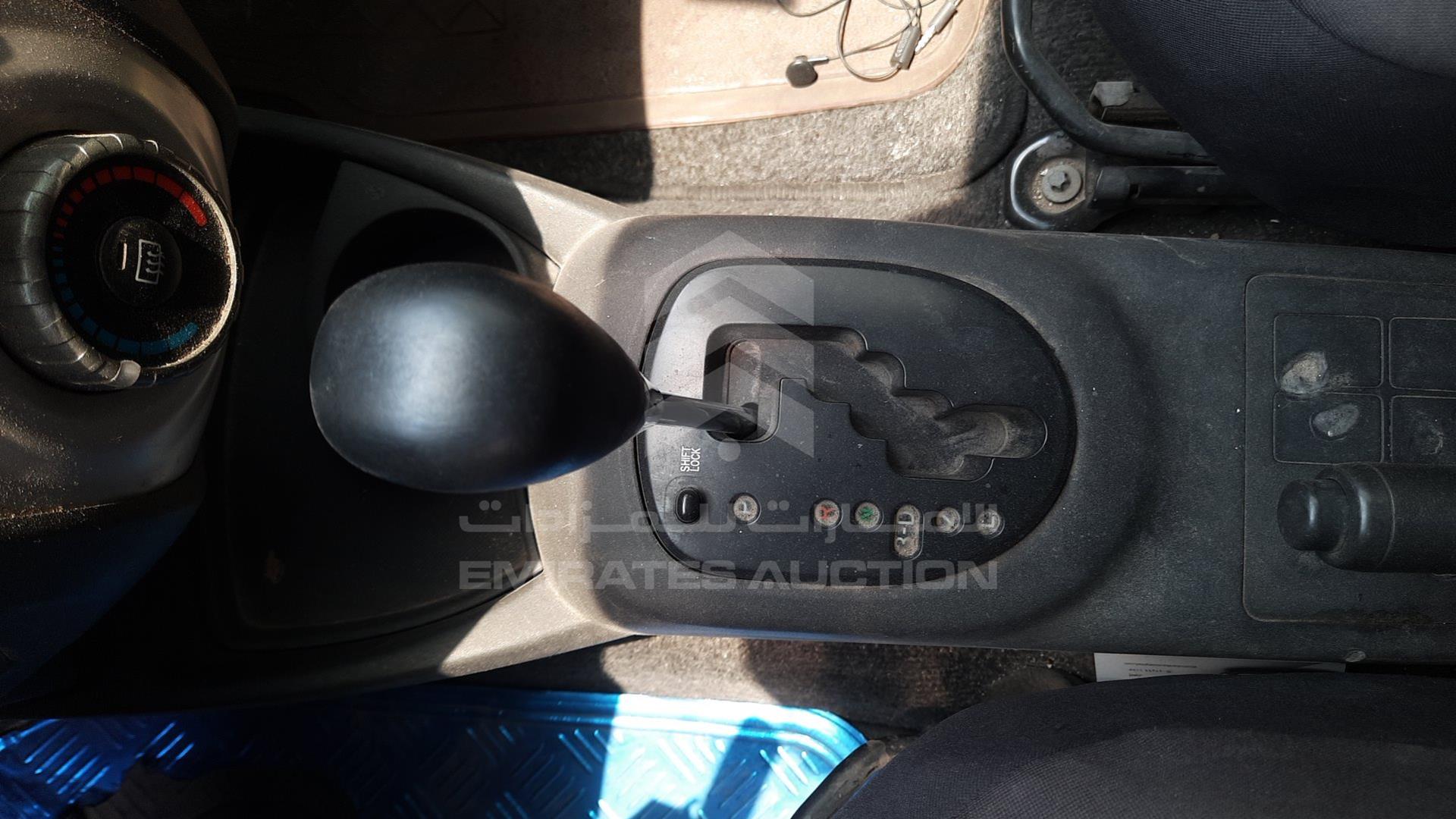2006 TOYOTA YARIS VIN: JTDKW923265013105