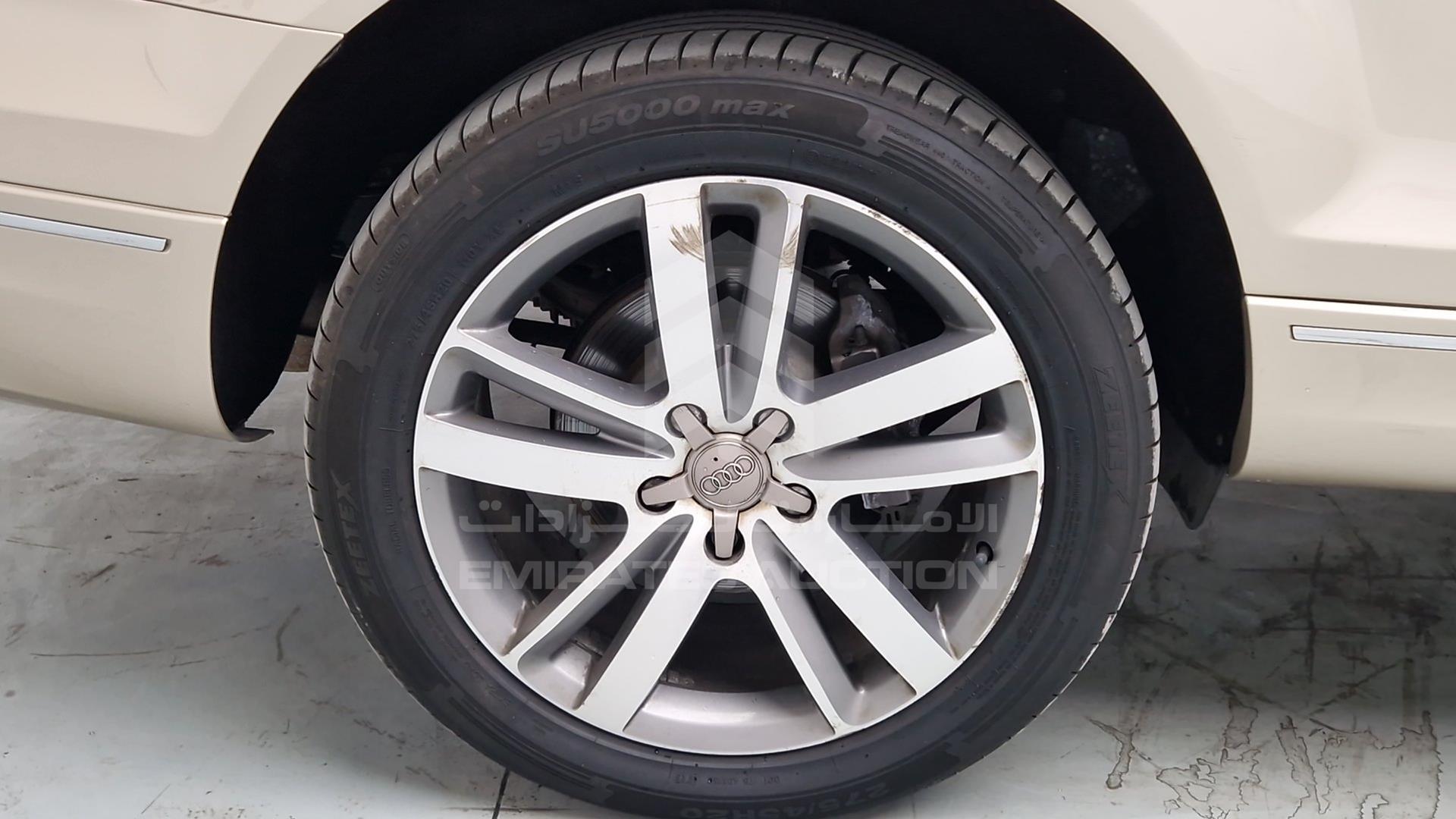 2015 AUDI Q7 VIN: WA1AGDFE9FD000195