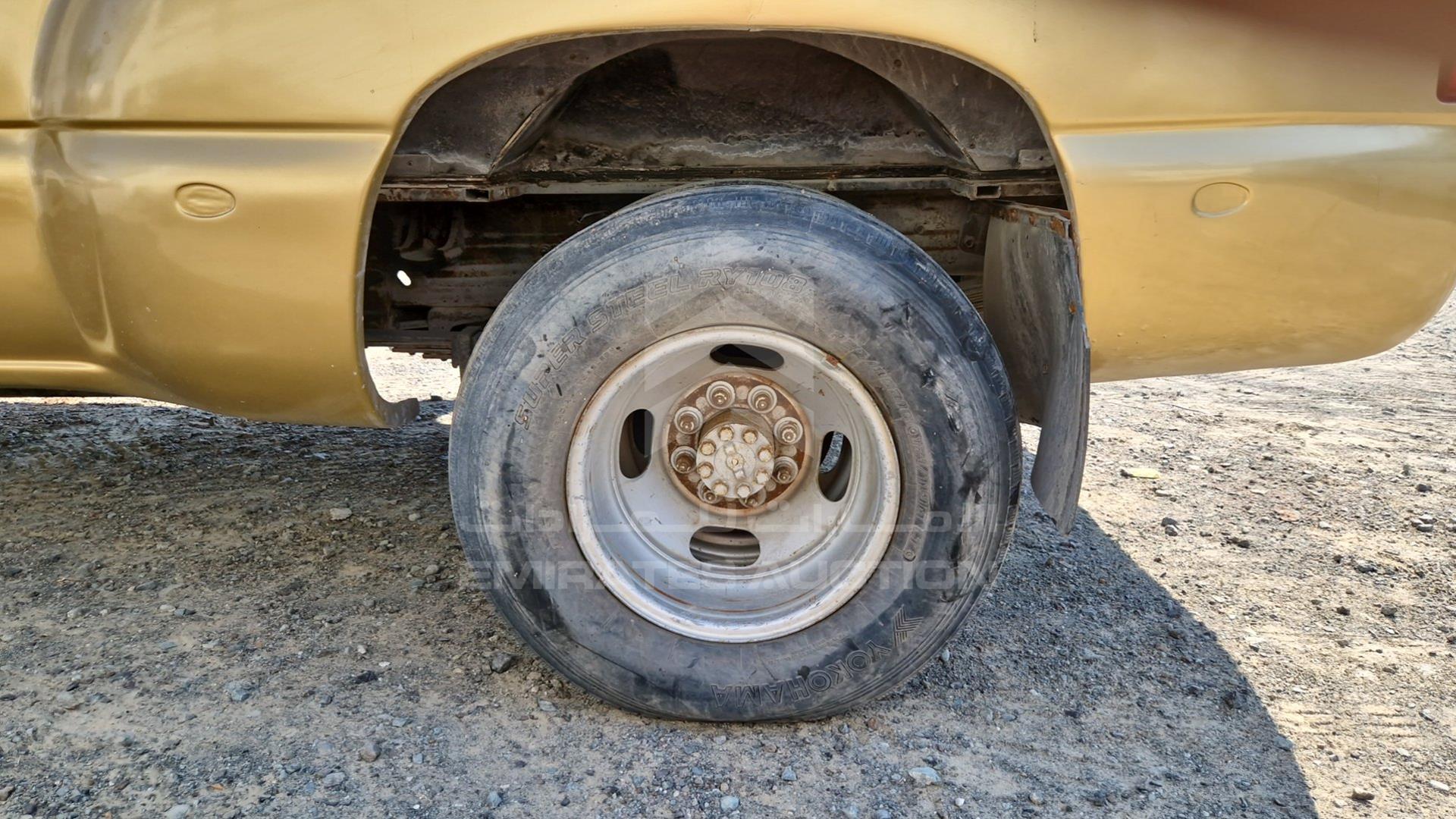 2004 CHEVROLET SILVERADO VIN: 1GBJC34234E260883