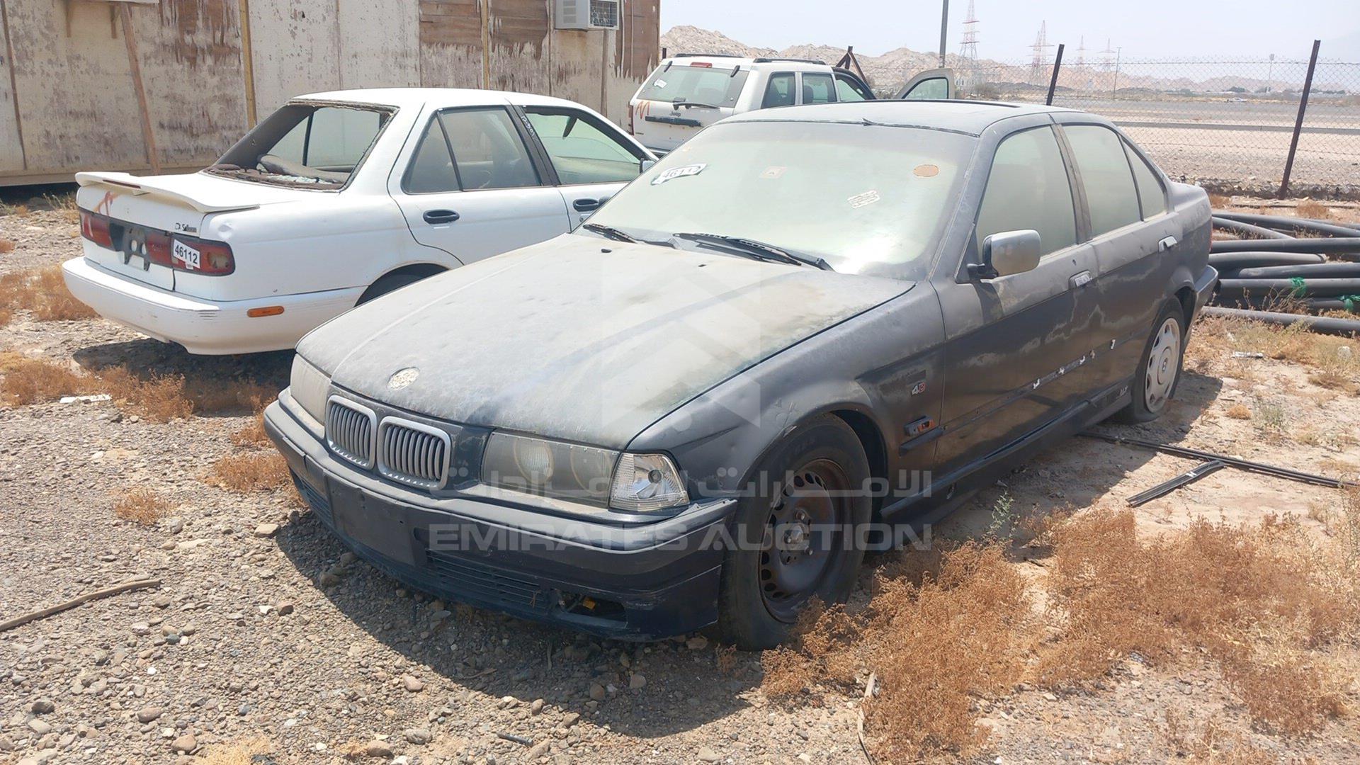 0 BMW --- VIN: WBACD4323TAV37155