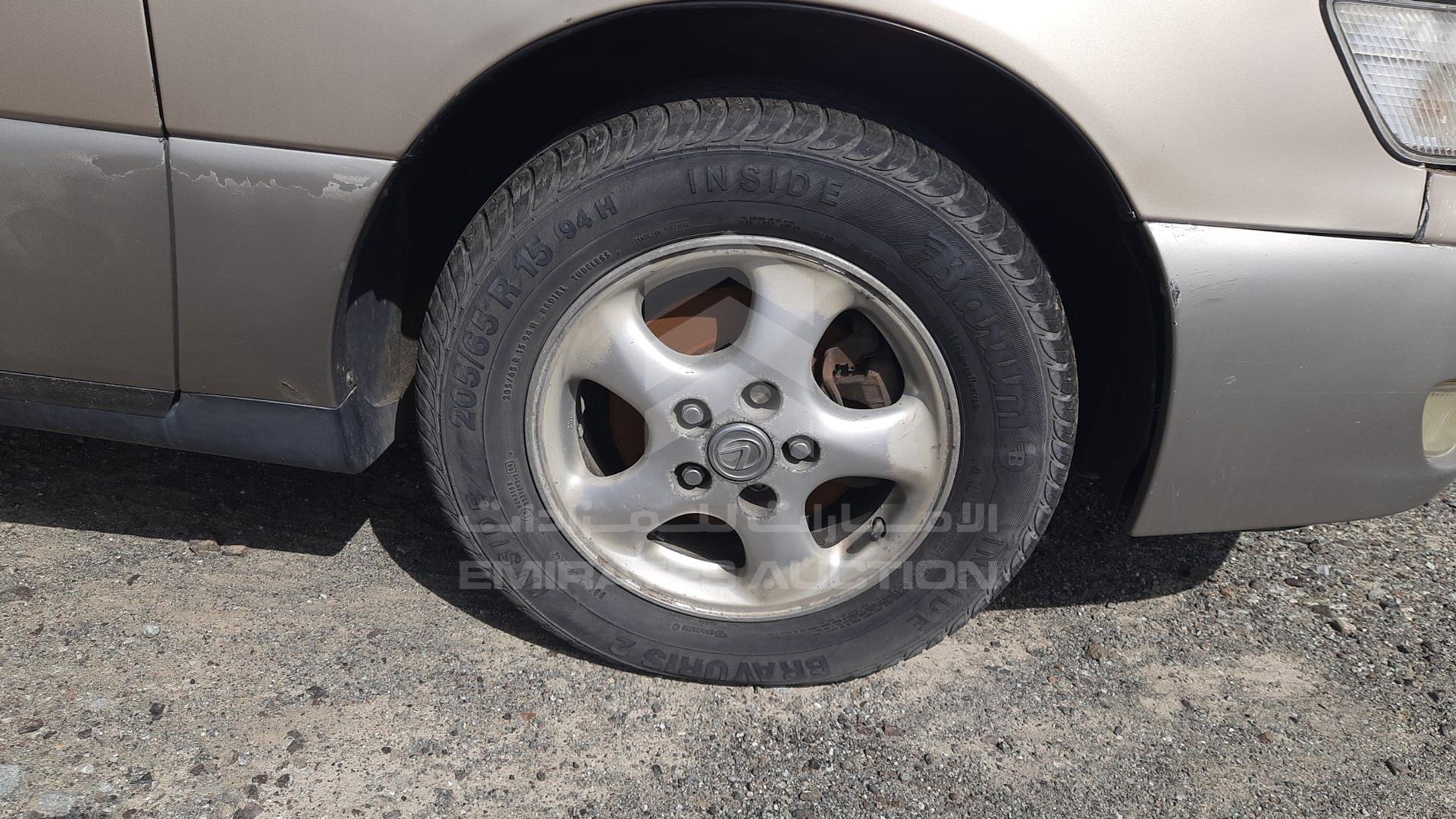 1999 LEXUS ES 300 VIN: JT8BF28G4X0165661