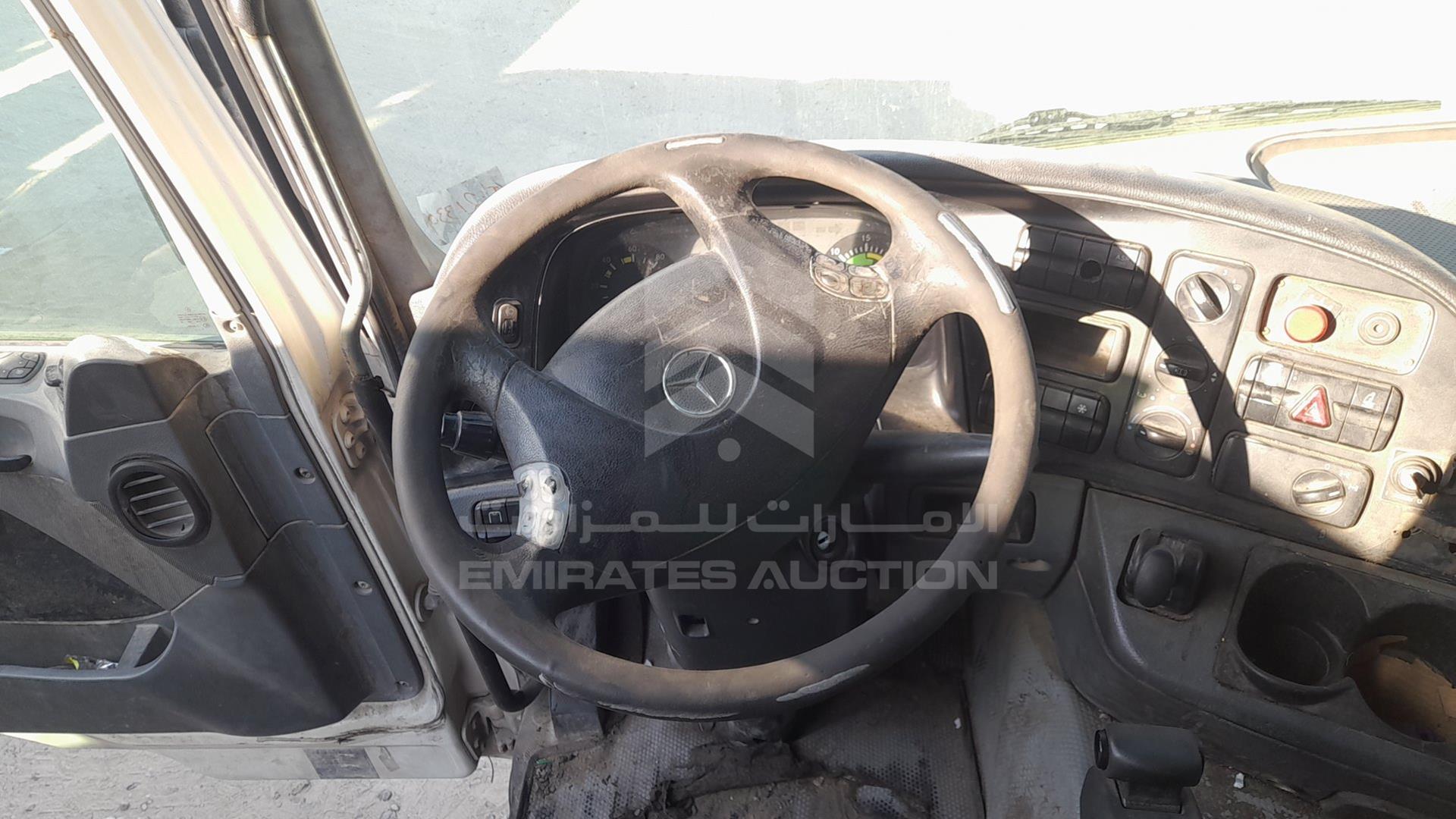 2008 MERCEDES ACTROS VIN: WDAKHCAA08L280333