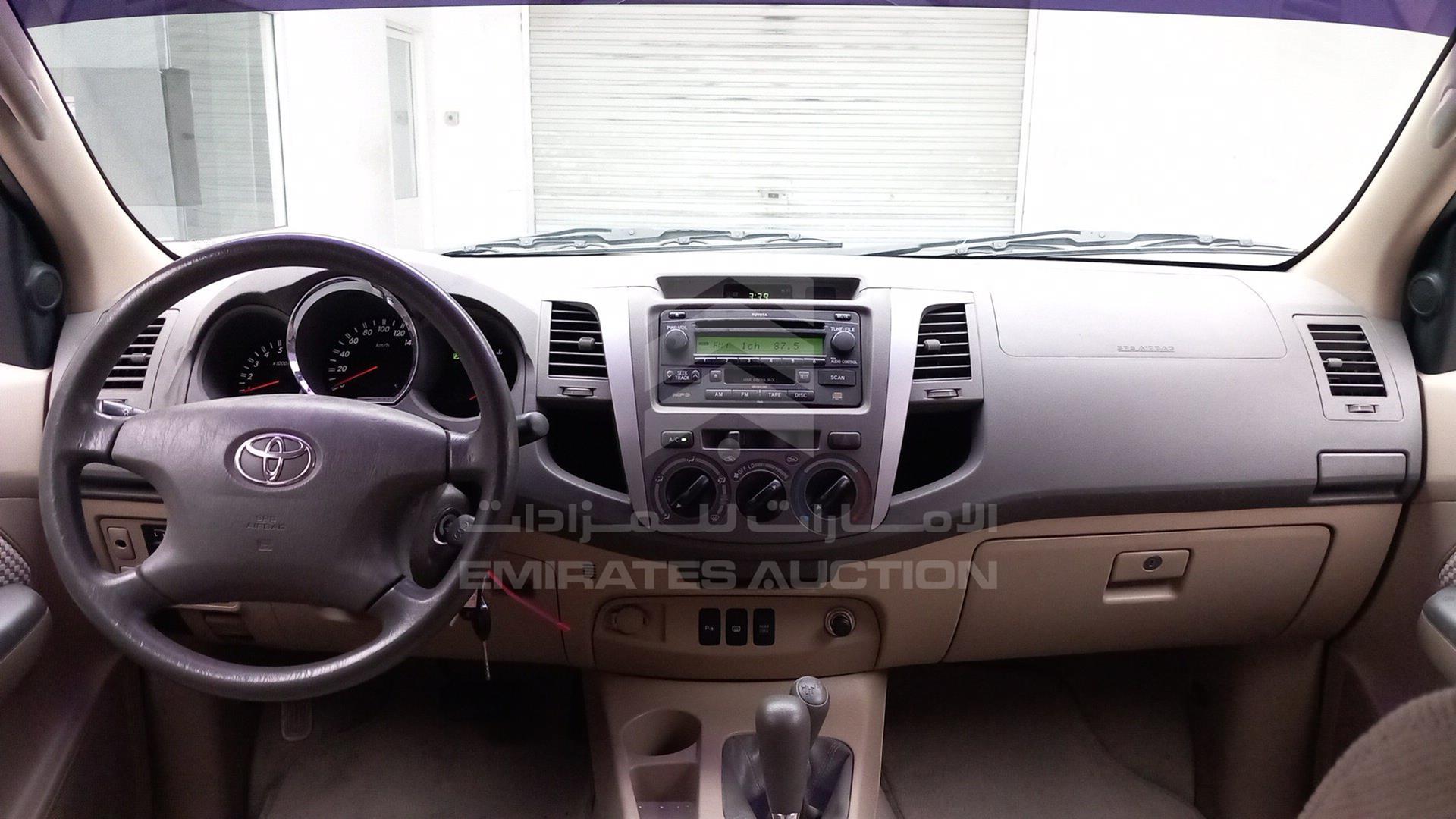 2011 TOYOTA FORTUNER VIN: MHFYX59G2B8018701
