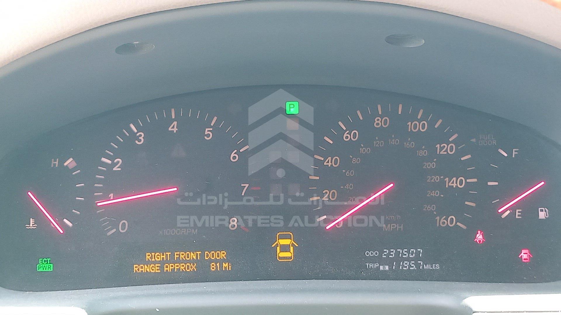 2001 LEXUS LS 430 VIN: JTHBN30FX10001866