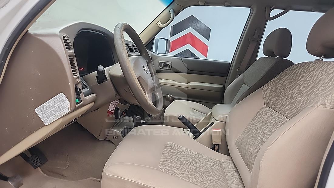 2002 Nissan Patrol — Front Left Driver Seat View — Photo 14